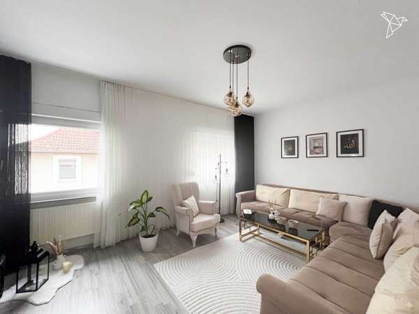 RENDITESTARK 💥🚀 Rentables Mehrfamilienhaus mit neuer Dach- und Wanddämmung in Rüsselsheim!