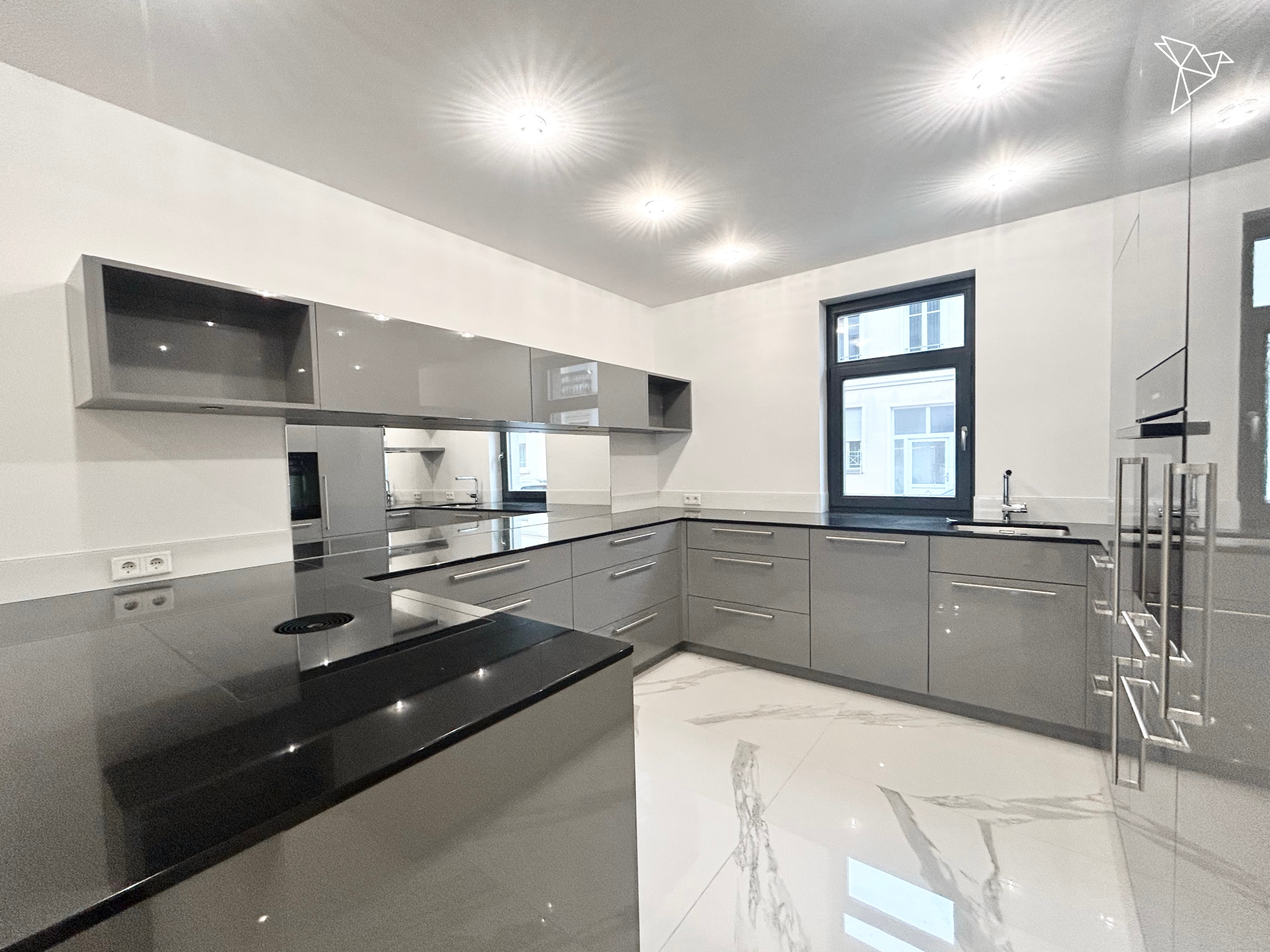 KLASSIK TRIFFT MODERNE ✨ 4-Zimmer-Erstbezug mit Terrasse nahe des Schlossparks!