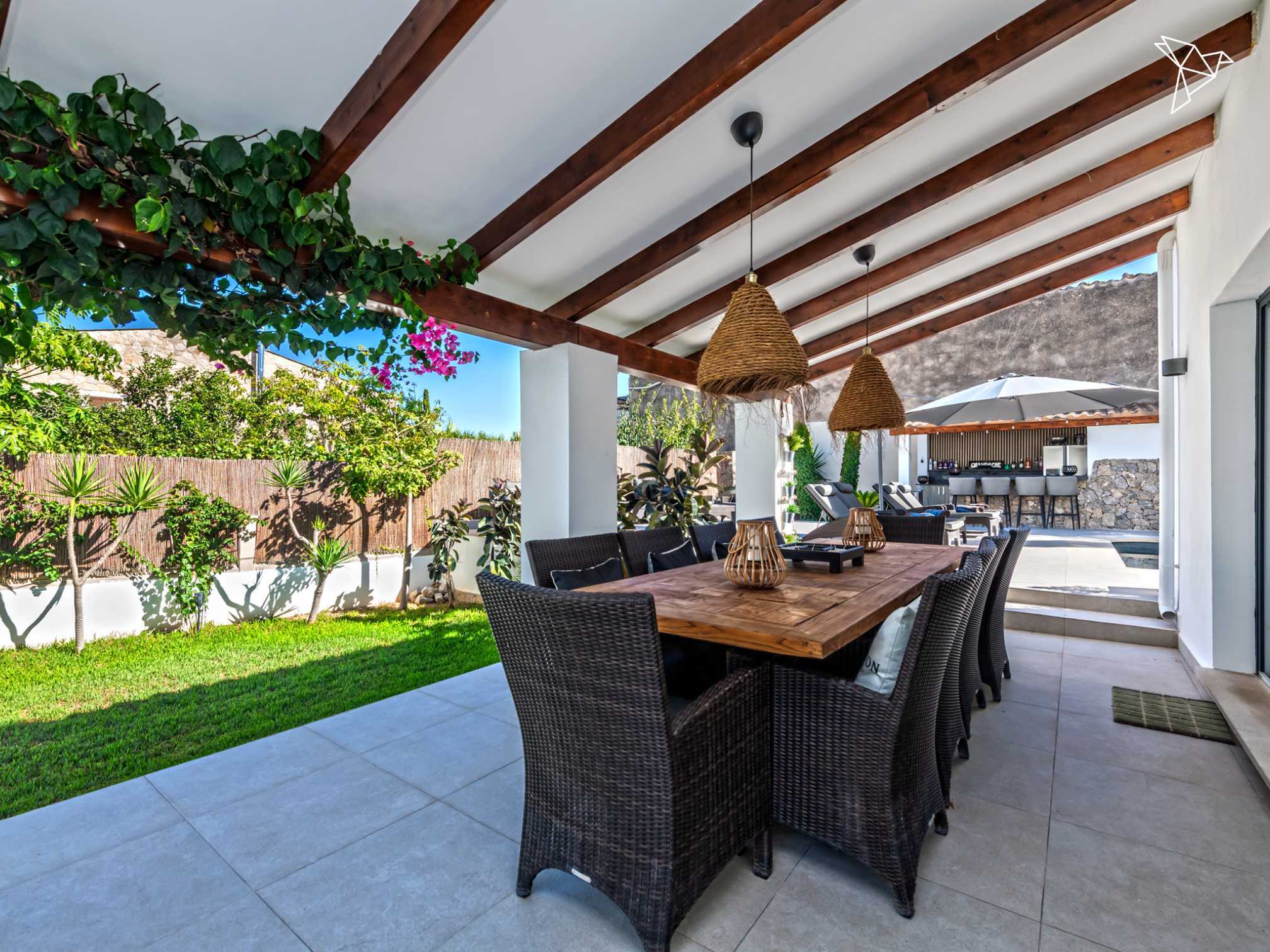 LUXUS UND NATUR IM EINKLANG 🌴 Moderne Traumvilla mit Outdoorküche und Pool in Es Capdellà Mallorca!