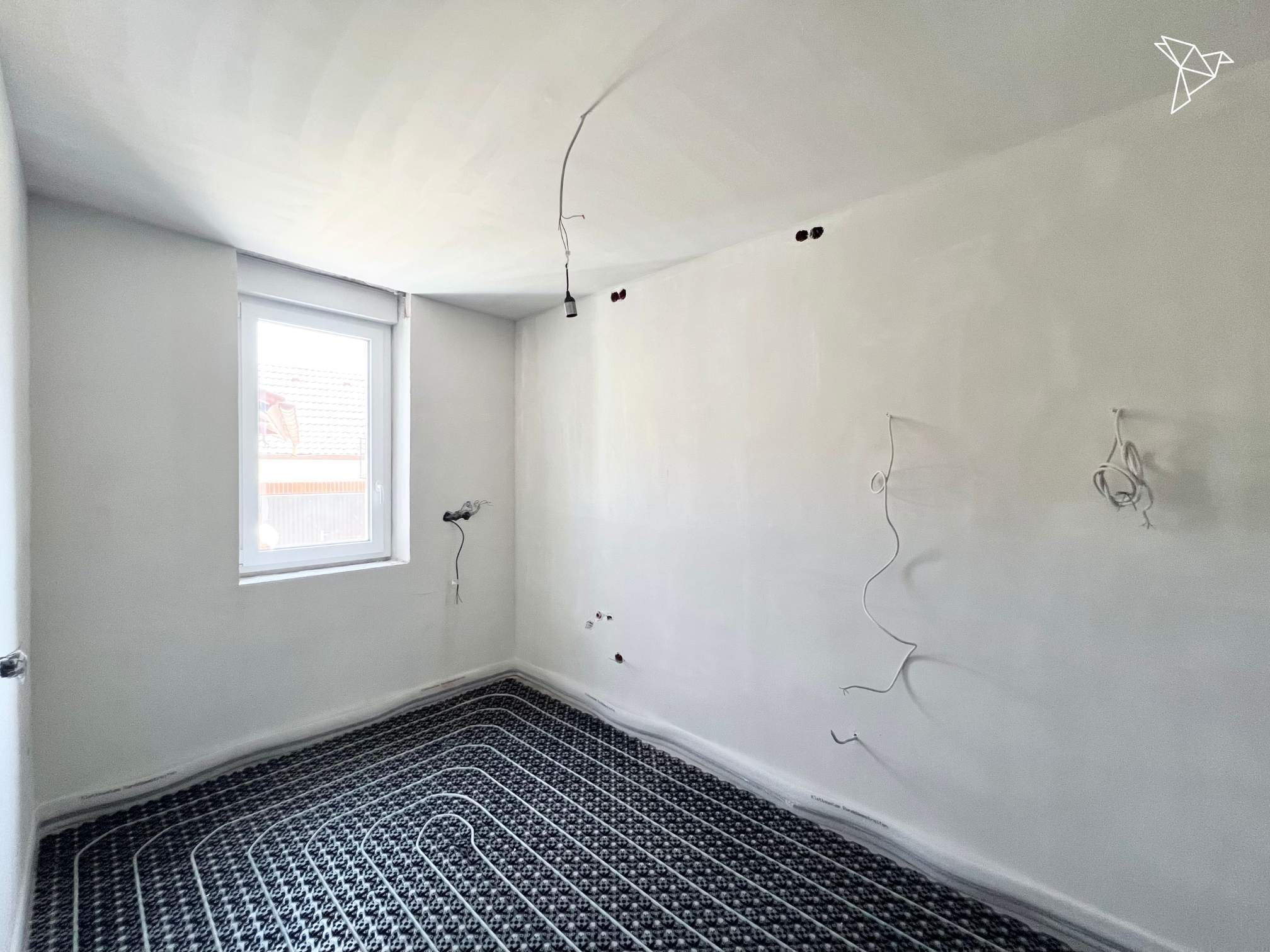 DREI ETAGEN VOLLER MÖGLICHKEITEN 🏡 Großzügiges Mehrfamilienhaus mit Garten & 3 Garagen!