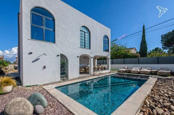 VERSTECKTES DESIGNER JUWEL 💎 Hochwertige Villa an der Südwestküste in El Toro Mallorca!