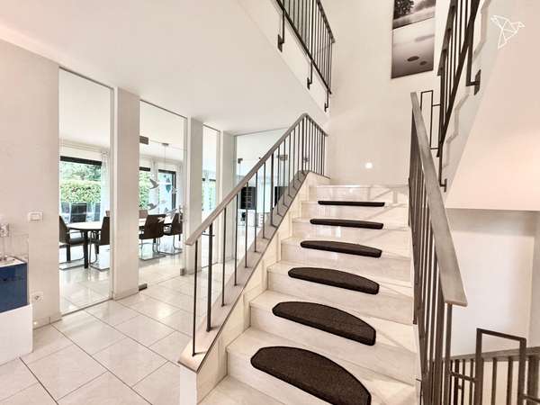 HOFHEIMER ARCHITEKTENVILLA 💫 Stilvoll, elegant, mit Kamin, Sauna & Einliegerwohnung!