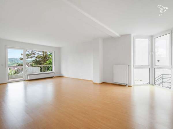 WOHNEN ODER VERMIETEN 💼🏡 Großzügige 4-Zimmer-Wohnung mit 2 Balkonen in Eppstein!