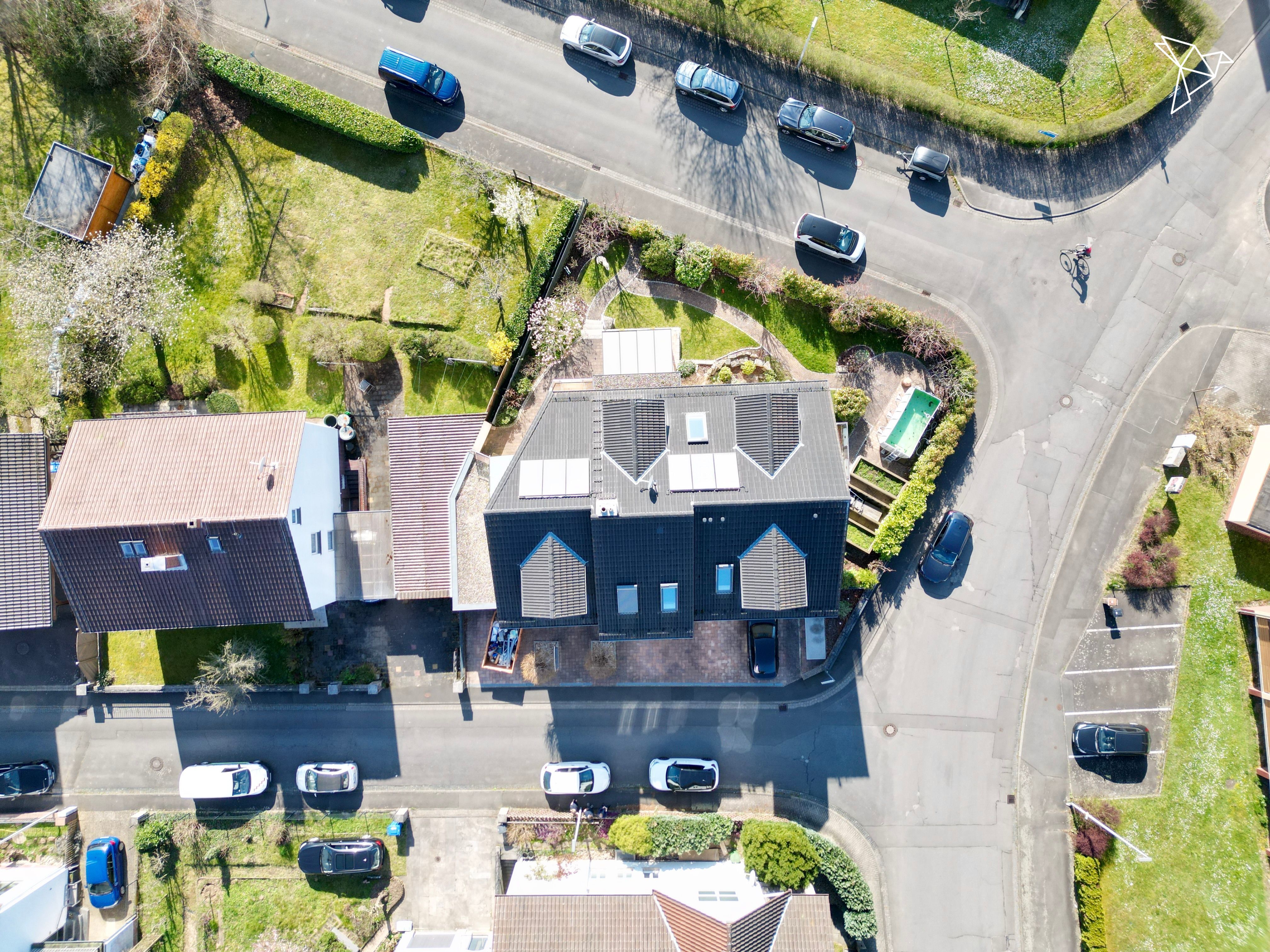 PRIVATER WELLNESSBEREICH 🌟 Exklusive Dachgeschosswohnung mit 2 Balkonen in Alzenau!