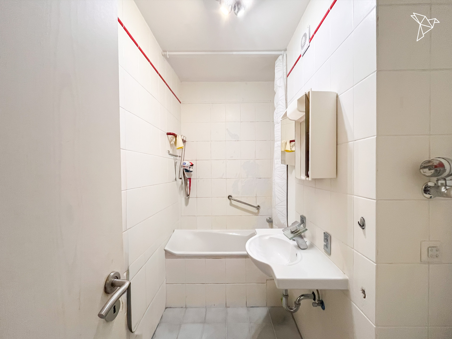KAPITALANLEGER AUFGEPASST 5,8 % RENDITE  📈 Gemütliche 3-Zimmer-Wohnung mit Balkon in Maintal!