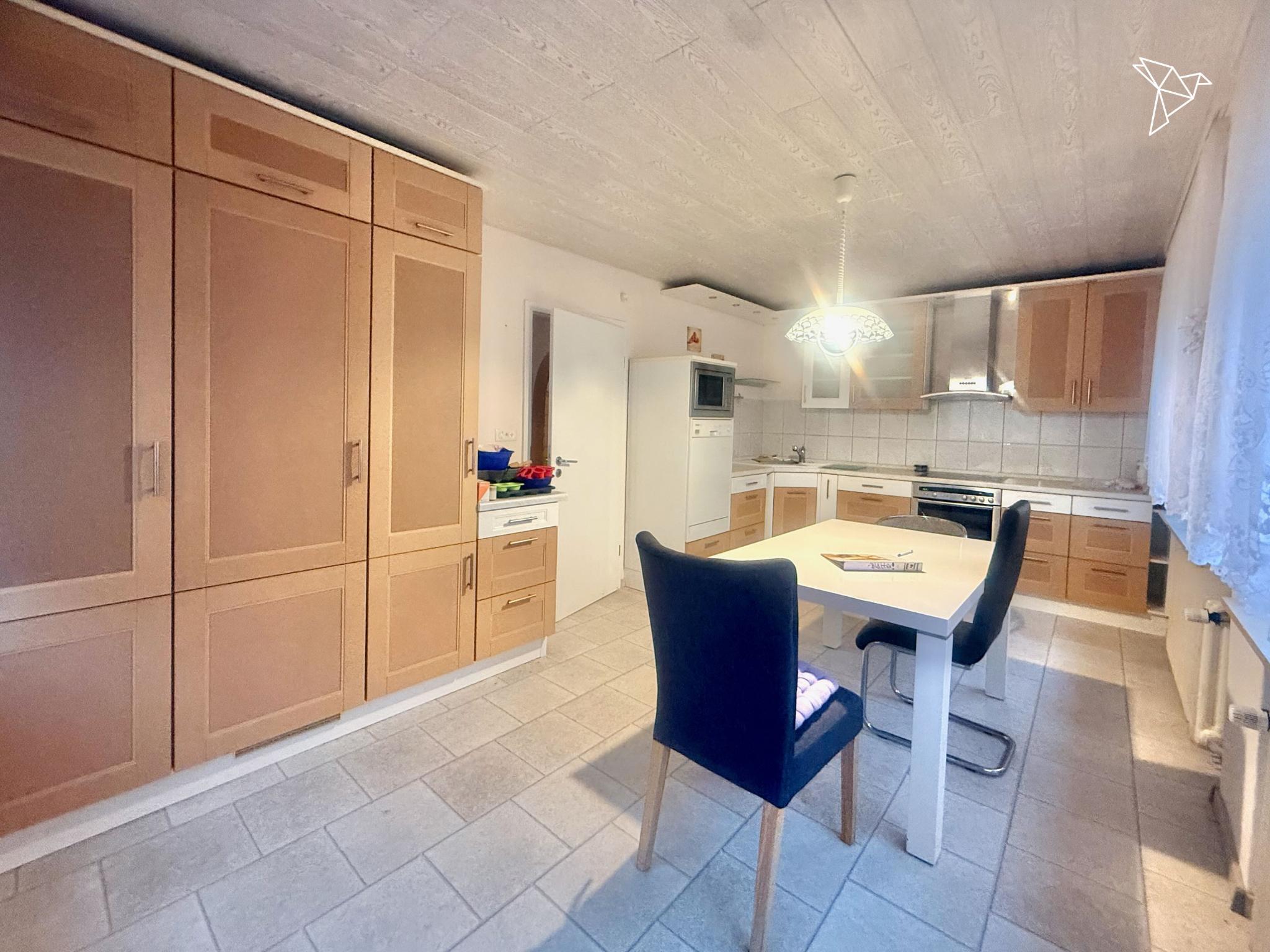 VIEL PLATZ, WENIG PREIS 🔥 Freistehendes Haus mit 7 Zimmern in Alten-Buseck!