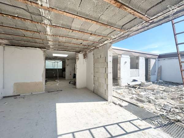 PLATZ FÜR NEUES DENKEN 🏡 Entkerntes Einfamilienhaus mit Einliegerwohnung in Gernsheim!