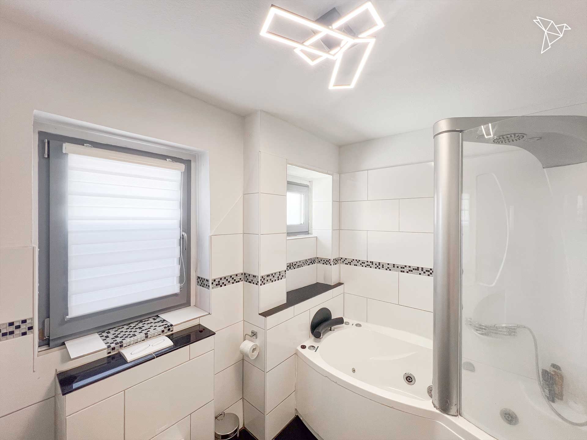 RAUM FÜR GENERATIONEN & IDEAL FÜR ANLEGER 🏡 Immobilienensemble mit vier Wohneinheiten in Frankfurt!