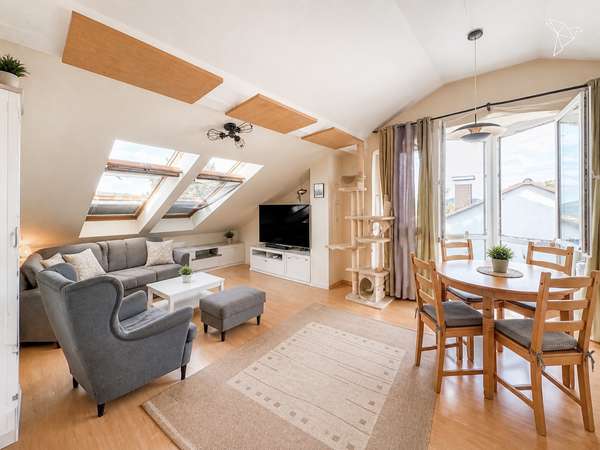 IDYLLISCH UND GUT ANGEBUNDEN 🏡 Vermietete Dachgeschosswohnung in Eppstein!