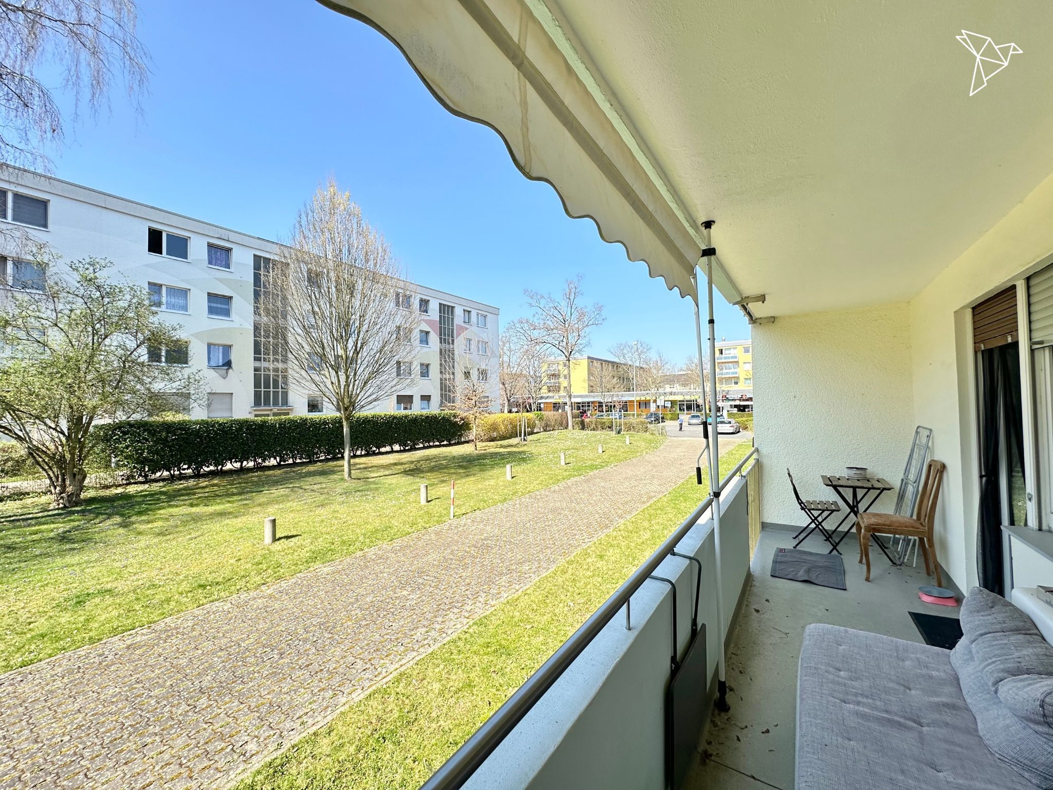 RUHIG UND ZENTRAL 🌳 Erdgeschosswohnung mit viel Potenzial und guter Verkehrsanbindung!