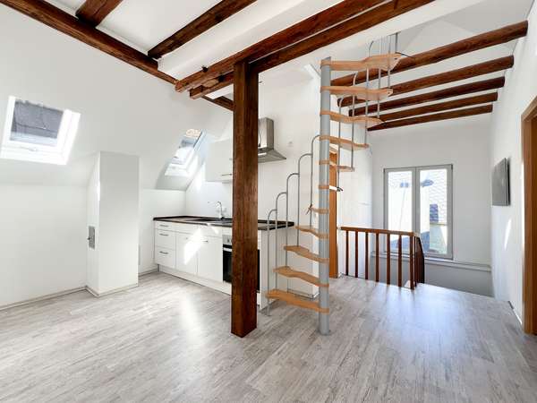 Sanierte Maisonette-Wohnung mit Einbauküche in Zell