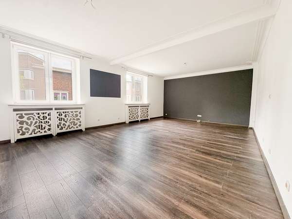 Sonnige 4-Zimmer-Wohnung mit Balkon in ruhiger Lage von Duisburg