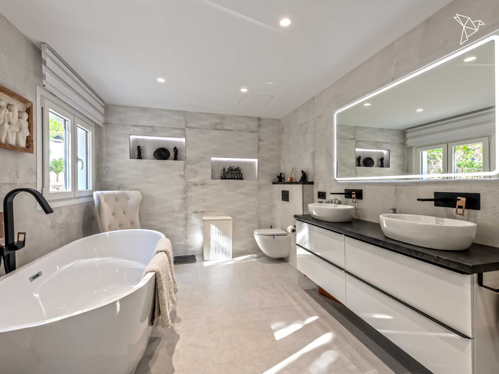 LUXUS UND NATUR IM EINKLANG 🌴 Moderne Traumvilla mit Outdoorküche und Pool in Es Capdellà Mallorca!