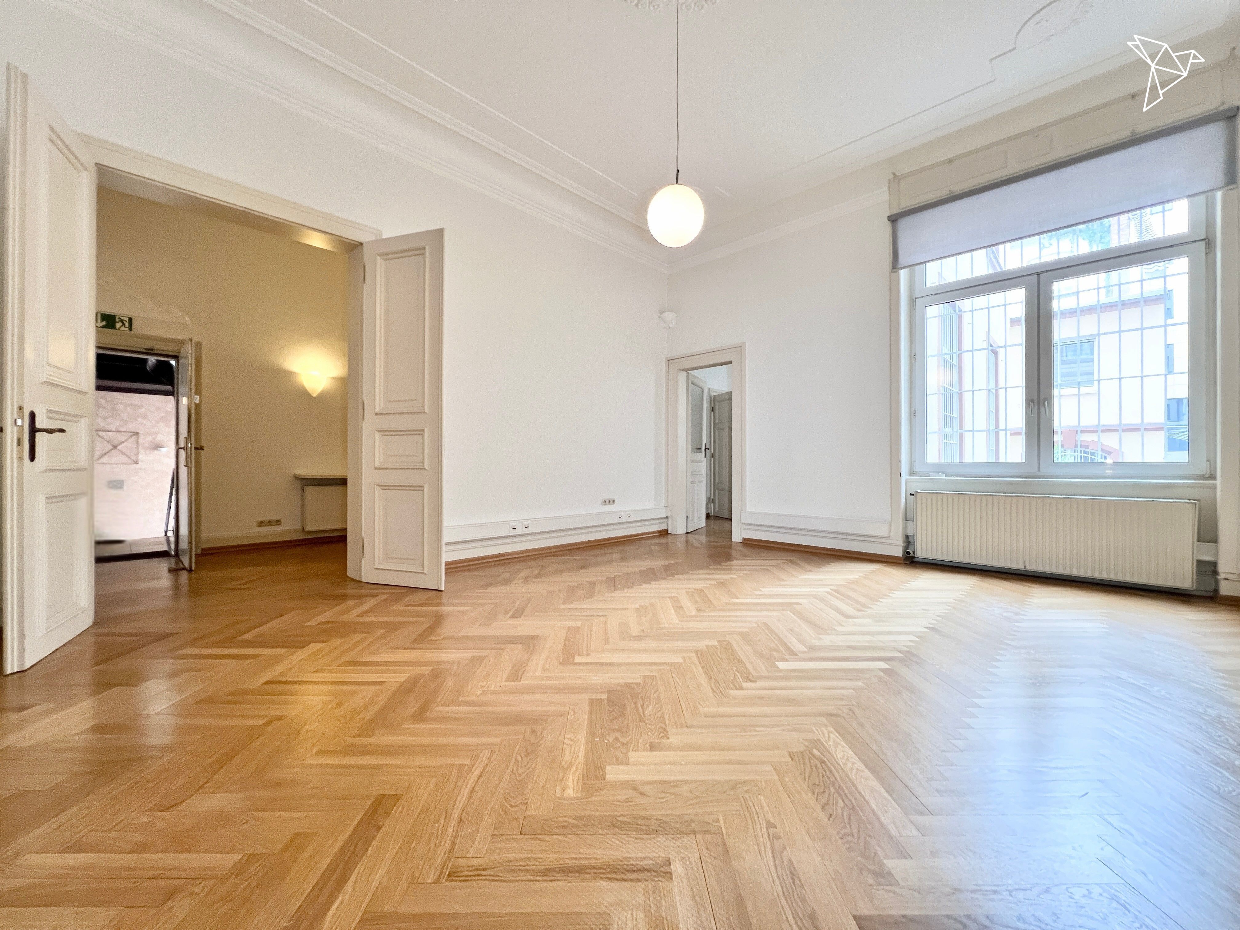 ALTBAU FLAIR 🏛️ Bürofläche mit 6 Zimmern im Herzen von Frankfurt am Main!