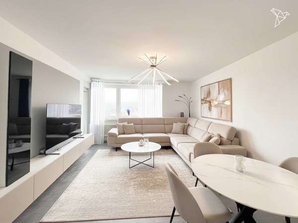 MODERN, FREI, FERTIG 😎 Helle 3-Zimmer-Wohnung mit Loggia und Stellplatz in Schwalbach am Taunus!