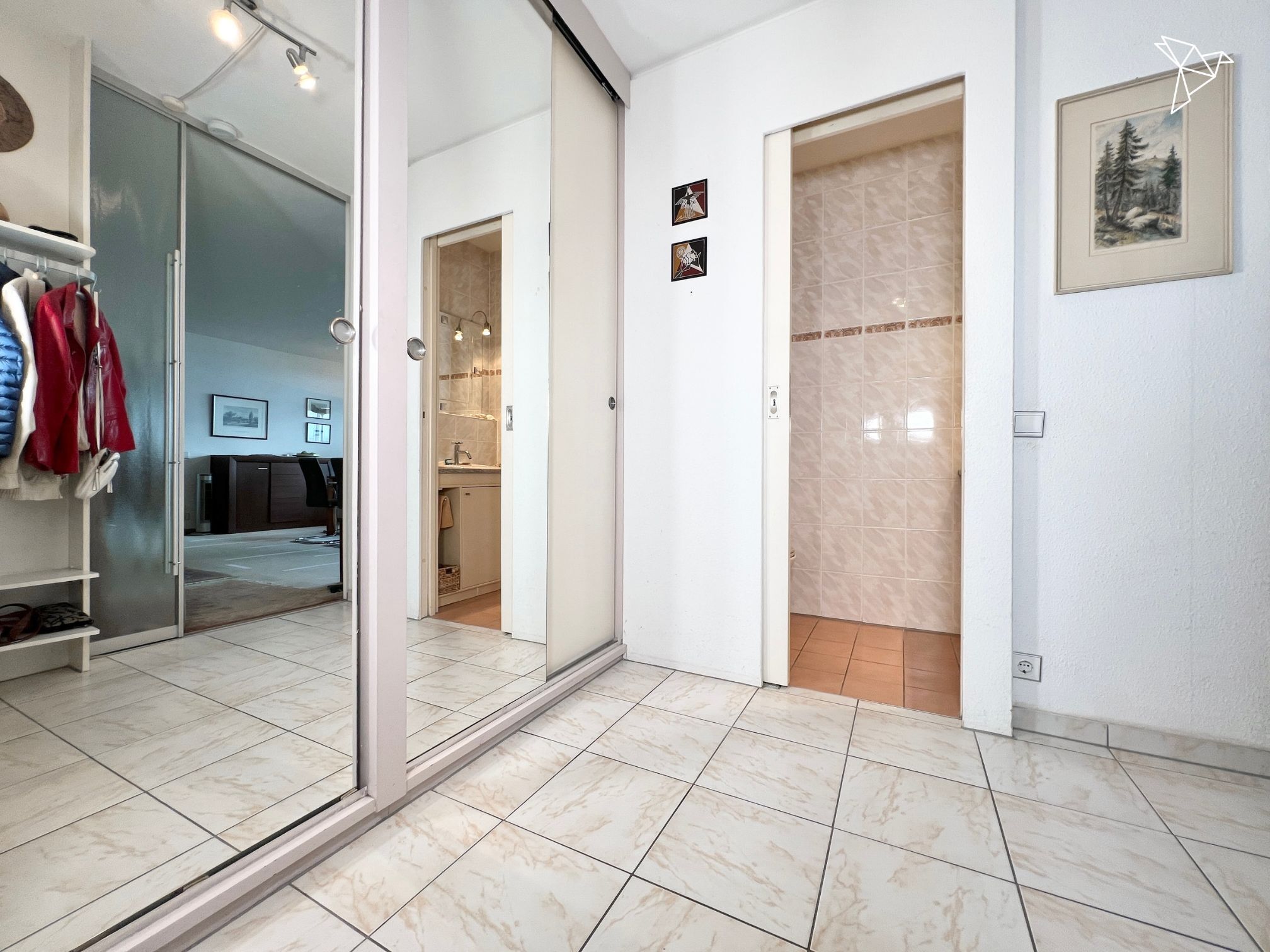 SKYLINE & SAUNA ✨ 3-Zimmer-Wohnung mit Weitblick in Kronberg!