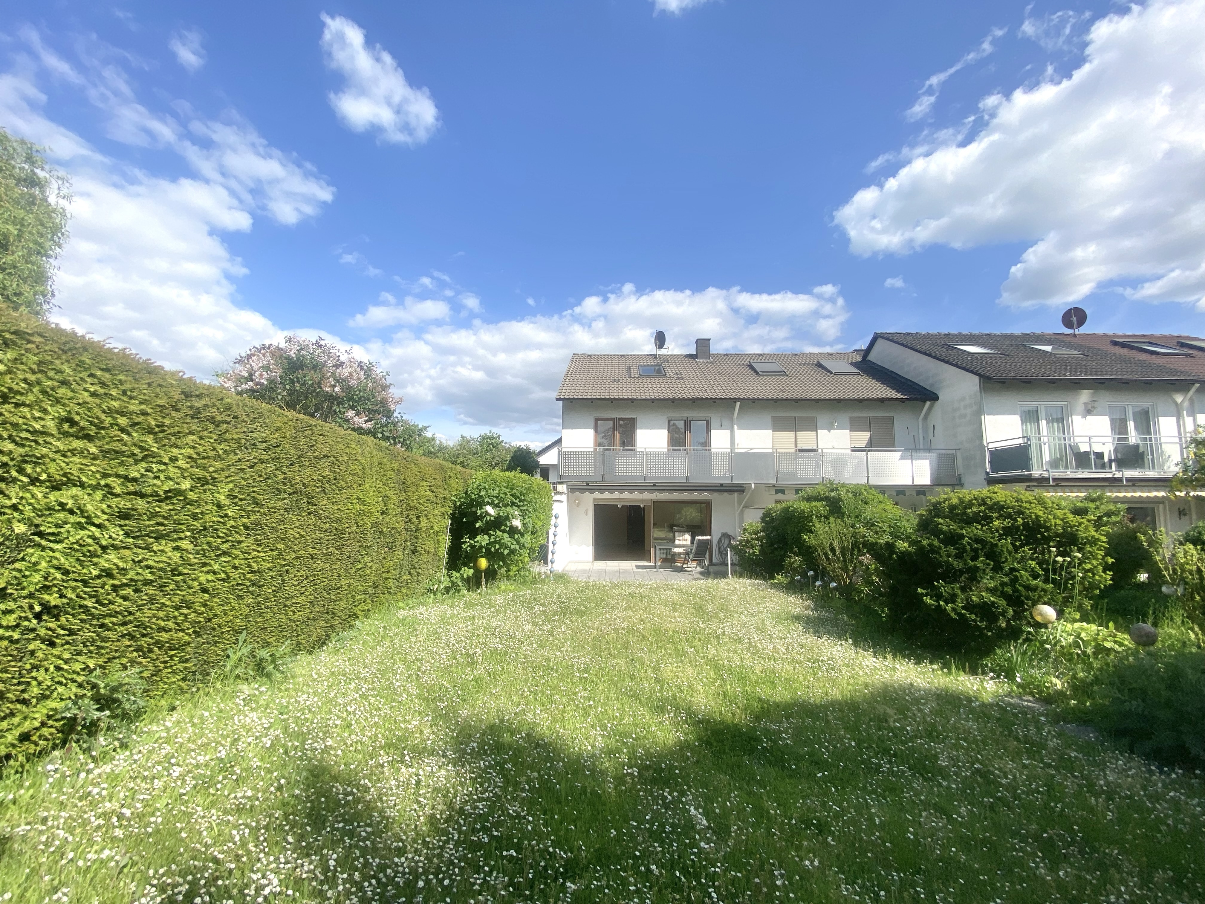 Familientraum in idyllischer Feldrandlage mit neuer Gasheizung!