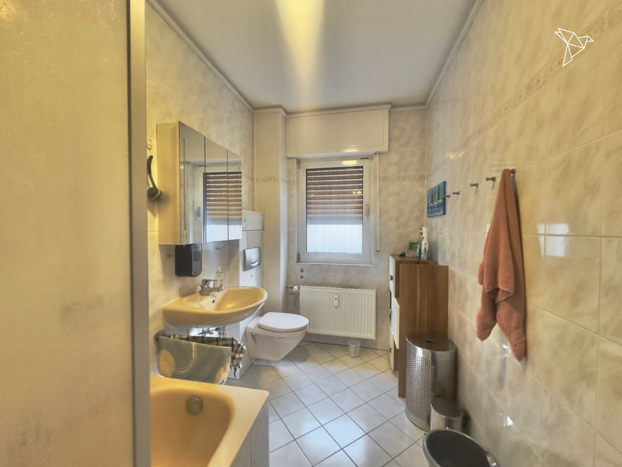 MEHR ALS 5 % RENDITE 🔑 Investmentchance mit Vorder- & Hinterhaus in Frankfurt-Rödelheim!