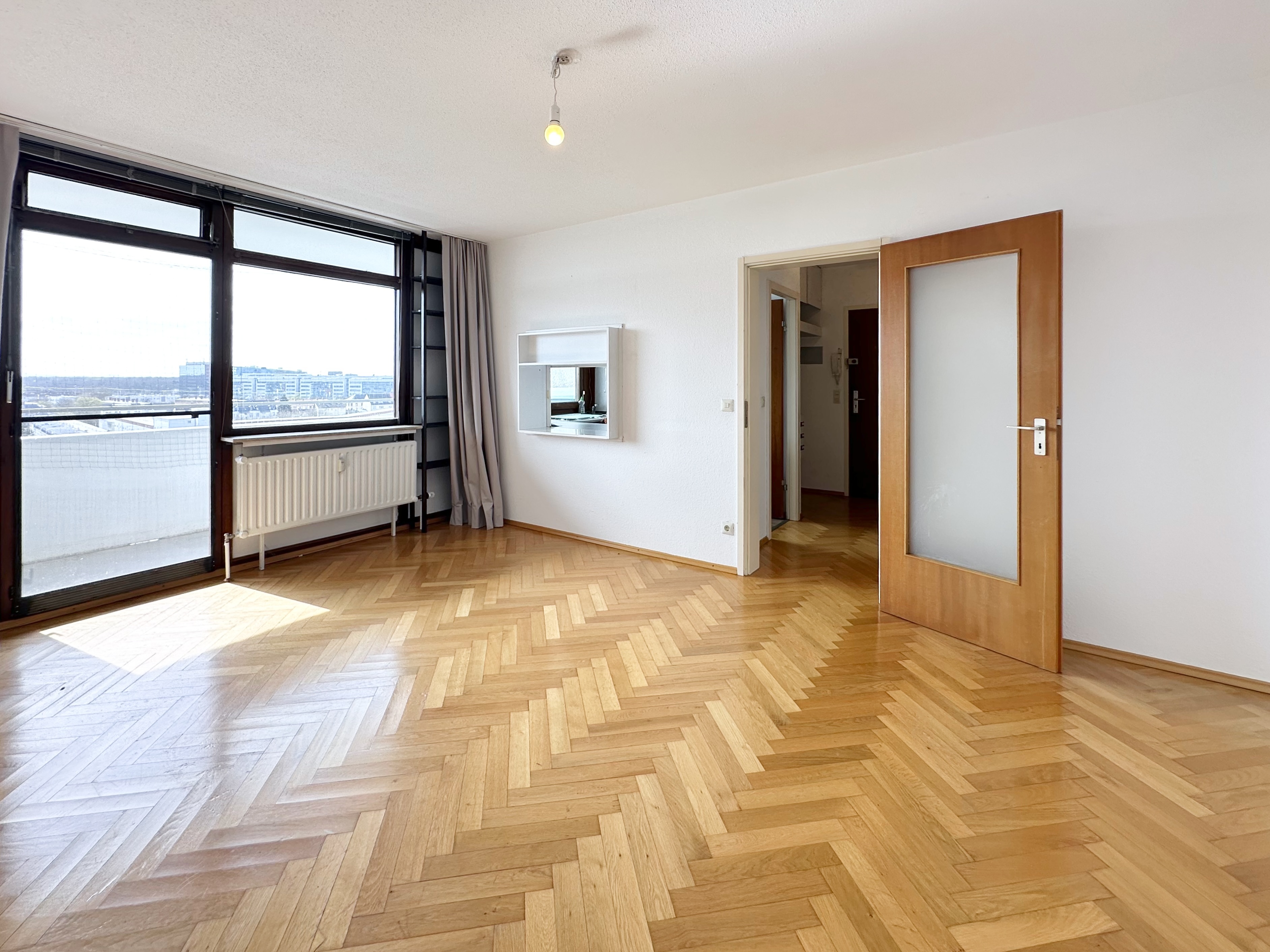 SONNIGER BALKON ☀️ Charmantes 1-Zimmer-Apartment in Frankfurt am Main!