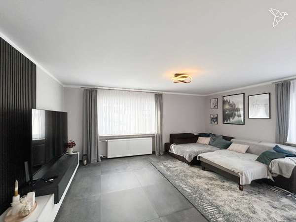 FAMILIENPARADIES ODER ENTWICKLERTRAUM 🏡 Großzügiges Grundstück und modernes Wohnen in Steinau!