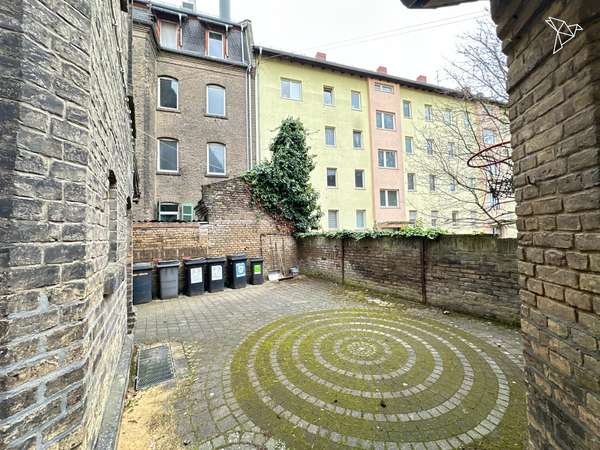 INVESTIEREN LOHNT SICH 📈 Vollvermietetes Mehrfamilienhaus in Wiesbaden