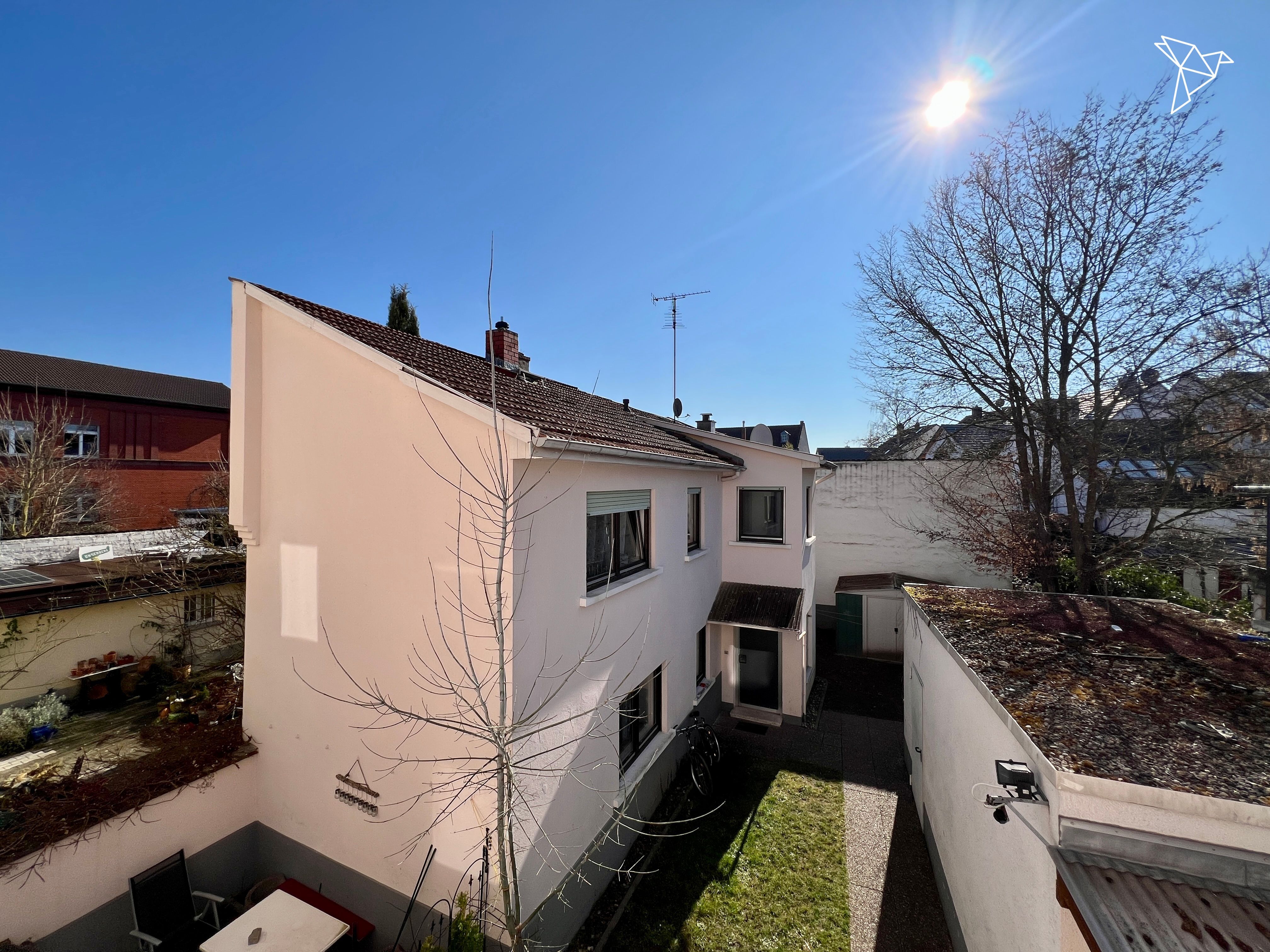 STARKE KAPITALANLAGE 🏠 2 Mehrfamilienhäuser mit insgesamt 5 Wohneinheiten in Dreieich!