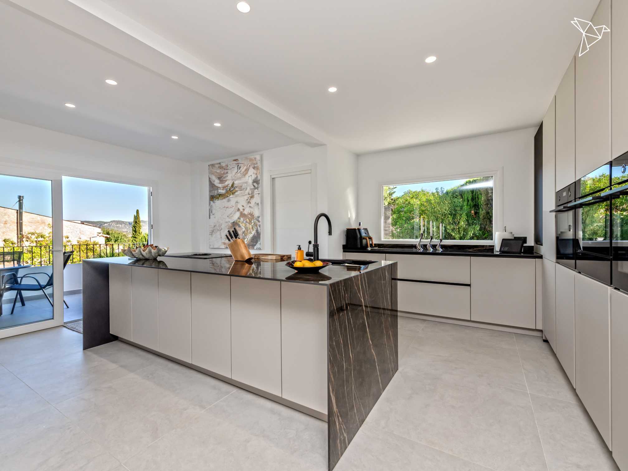 LUXUS UND NATUR IM EINKLANG 🌴 Moderne Traumvilla mit Outdoorküche und Pool in Es Capdellà Mallorca!