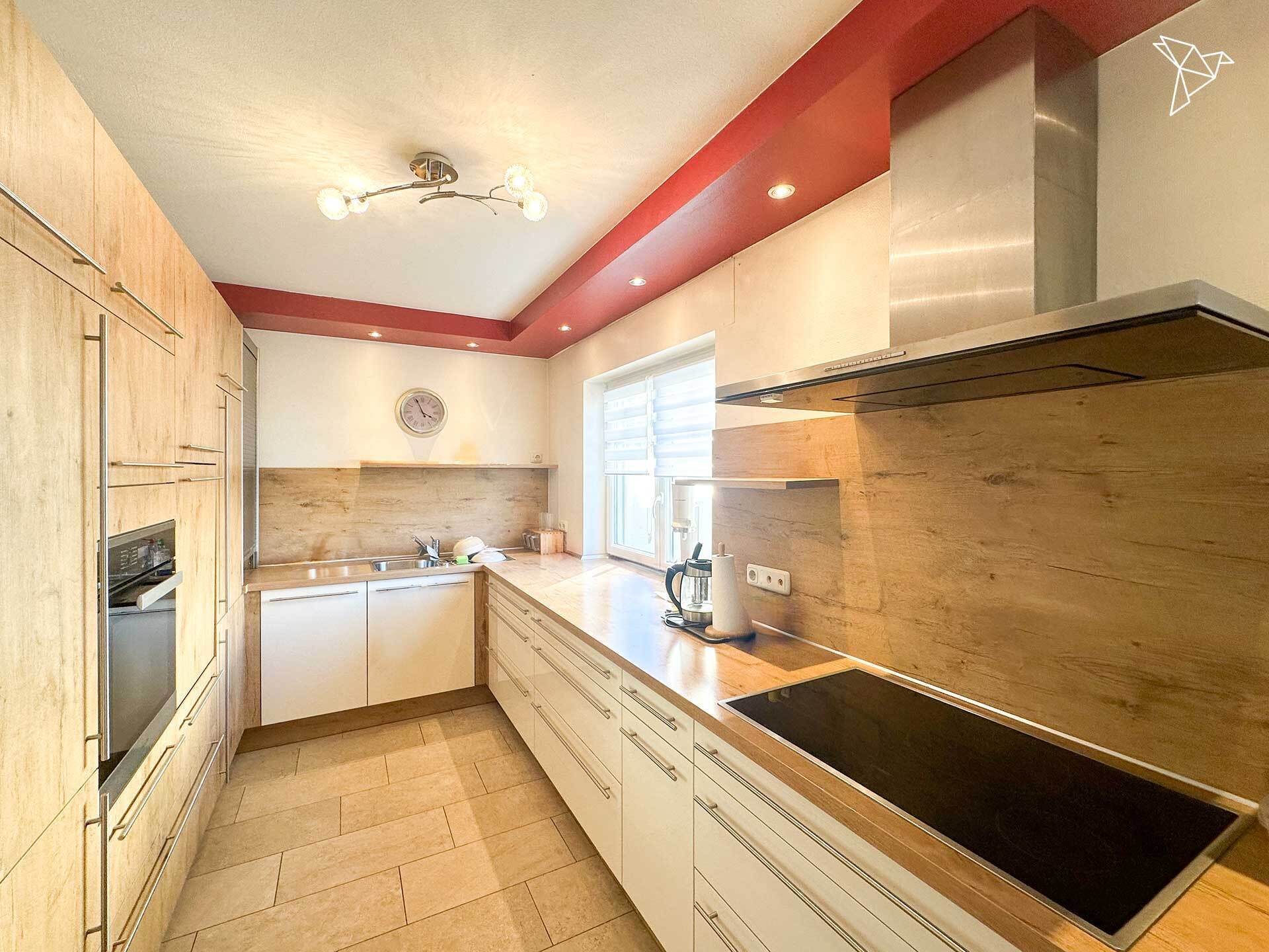 FELDRANDLAGE 🤩 Modernes Zweifamilienhaus mit Garten in Neuberg!