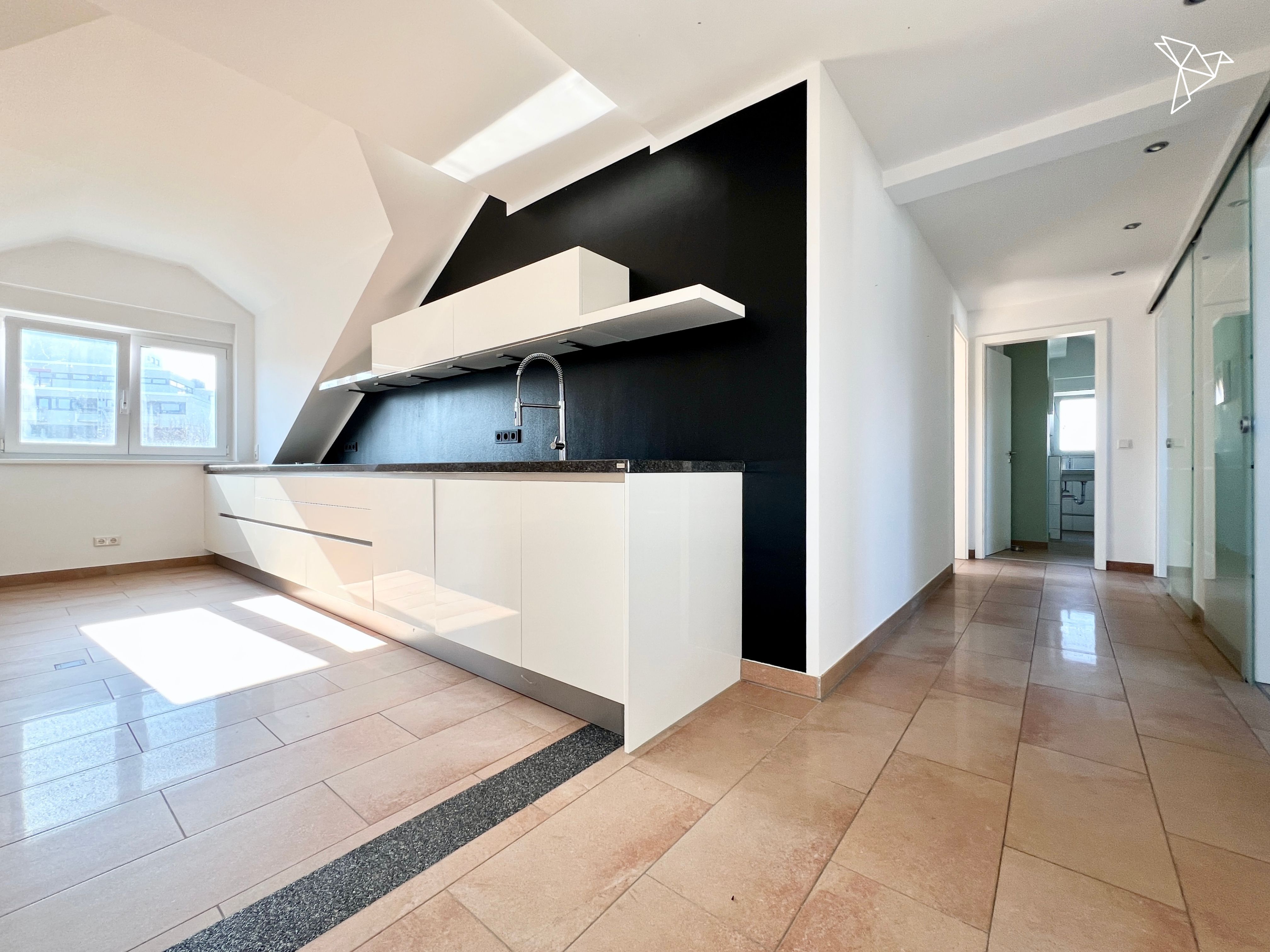 PRIVATER WELLNESSBEREICH 🌟 Exklusive Dachgeschosswohnung mit 2 Balkonen in Alzenau!