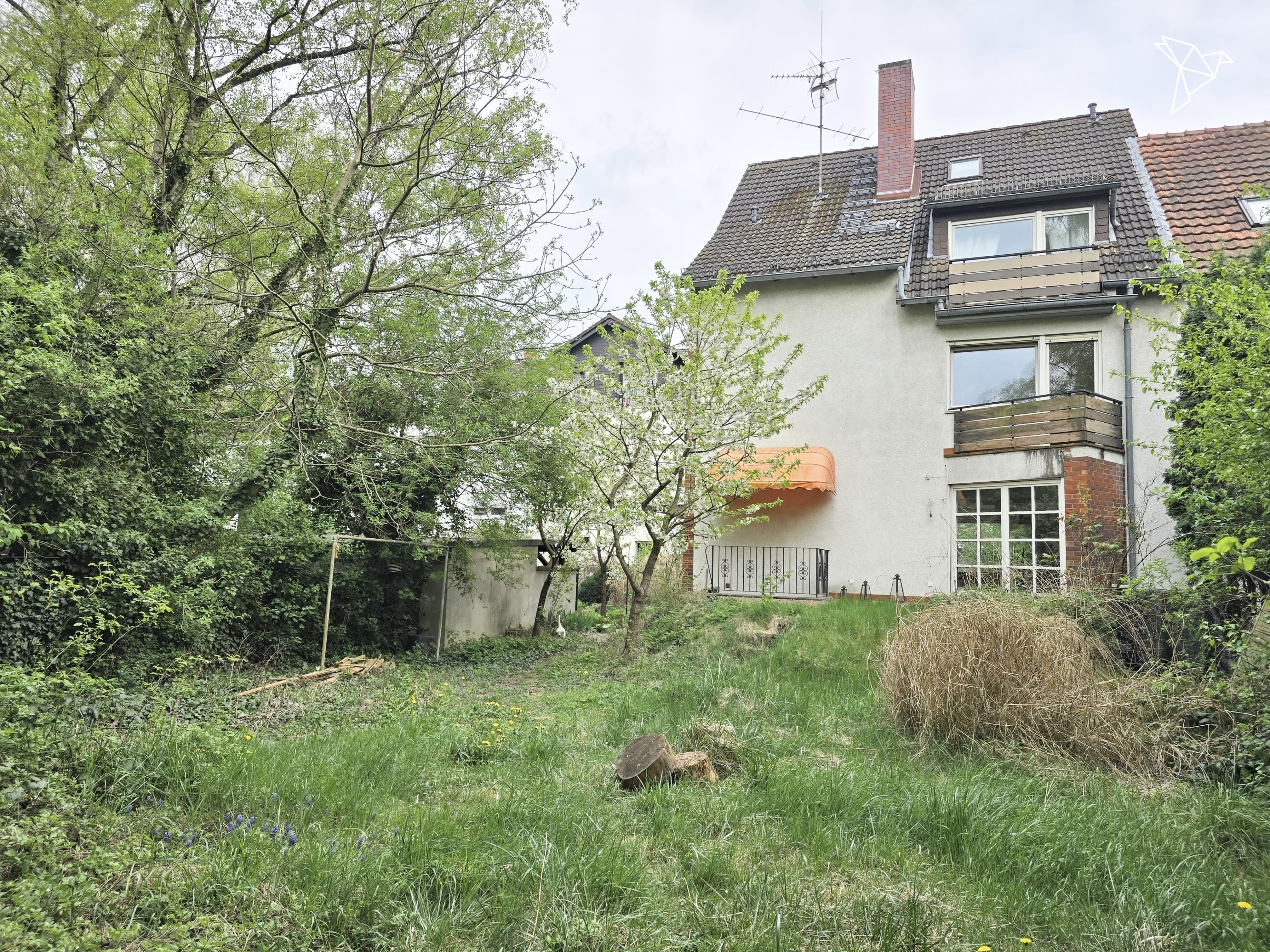 RAUMWUNDER ZUM WOHLFÜHLEN ✨ Großzügige Doppelhaushälfte in Frankfurt am Main!