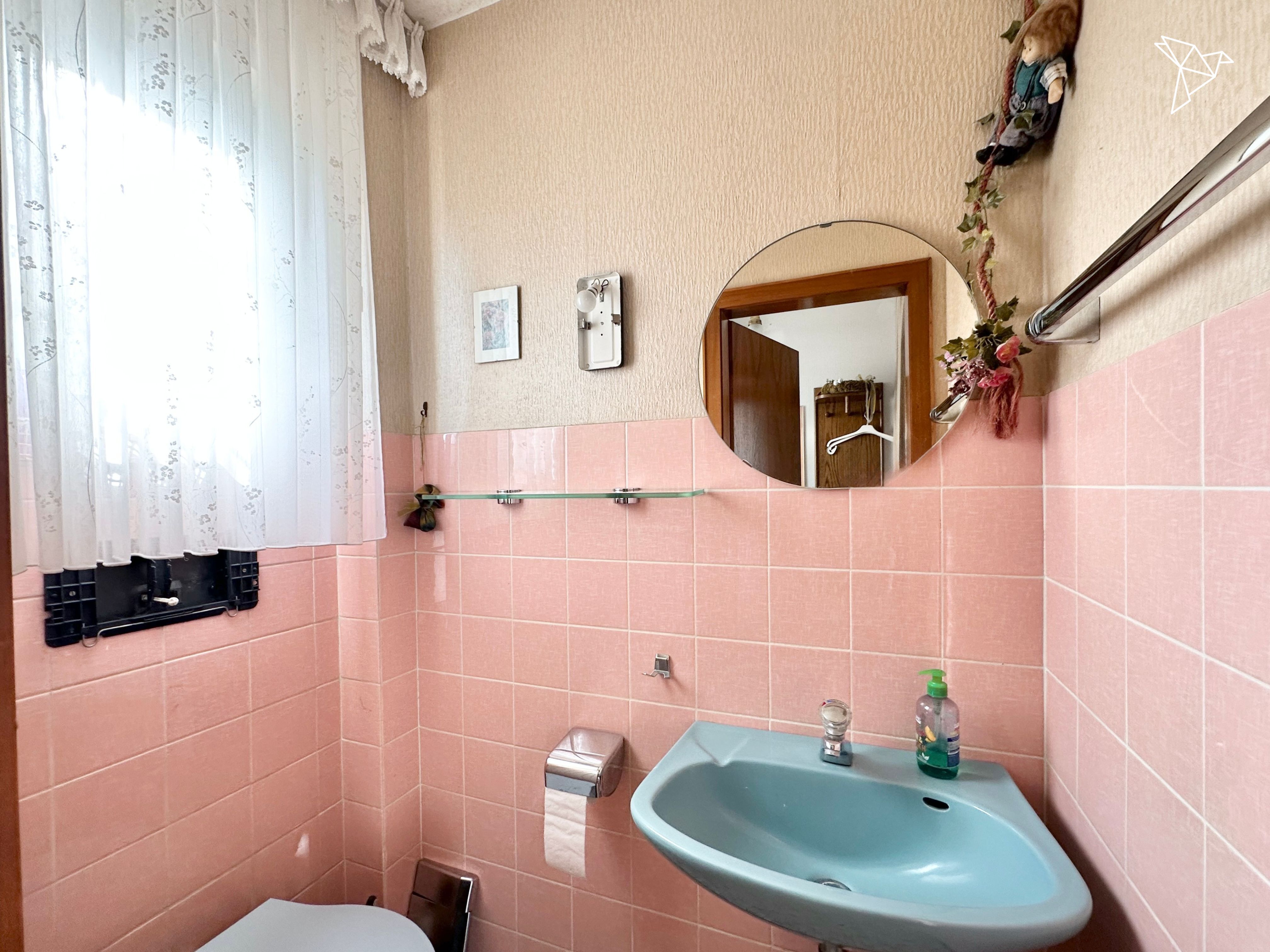 HIER SCHLUMMERT POTENTIAL 🤩 Einfamilienhaus mit Einliegerwohnung in Wackernheim!