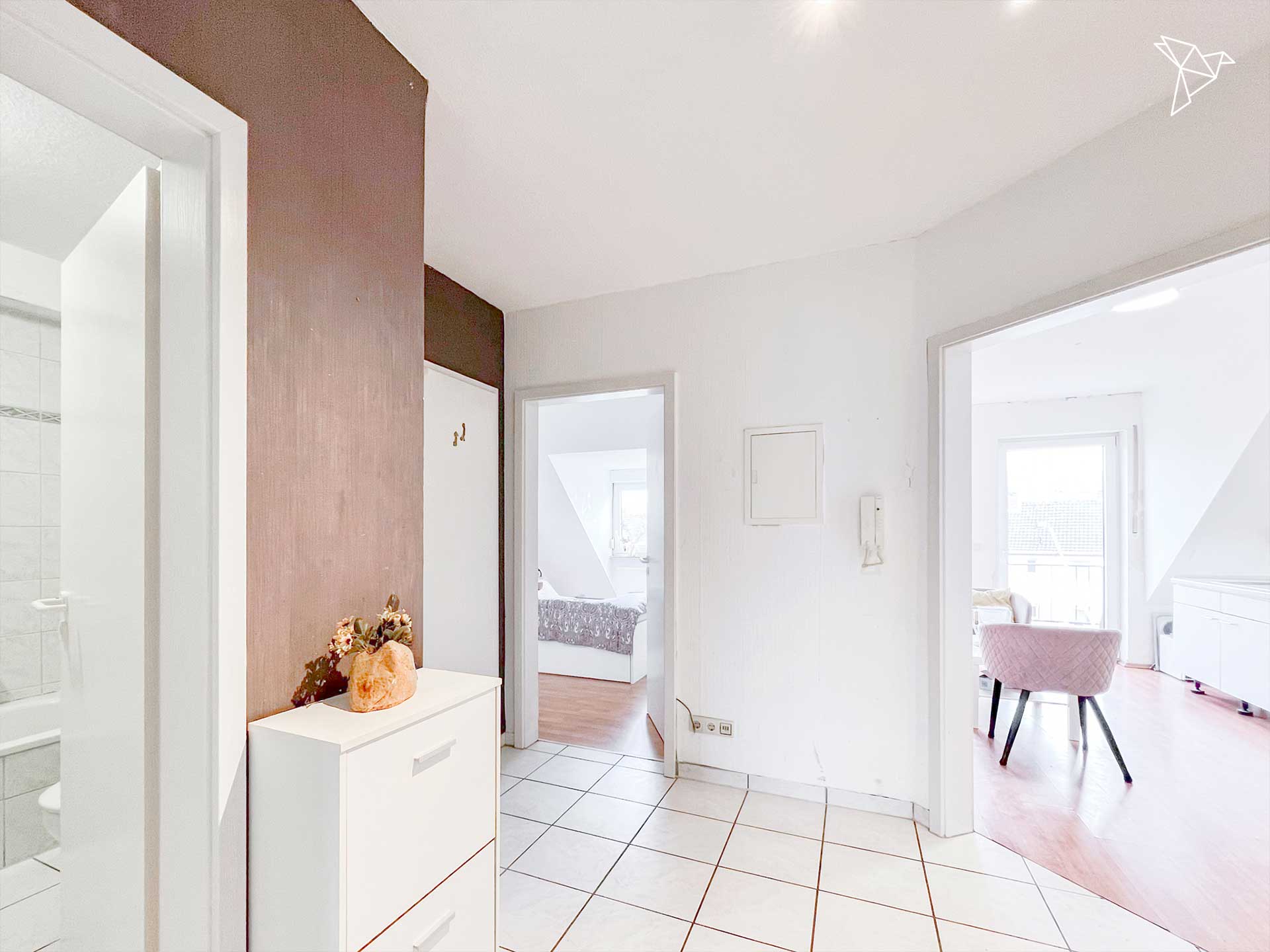 KAPITALANLAGE MIT BLICK 🌅 Vermietete Dachgeschosswohnung mit Balkon in Koblenz!