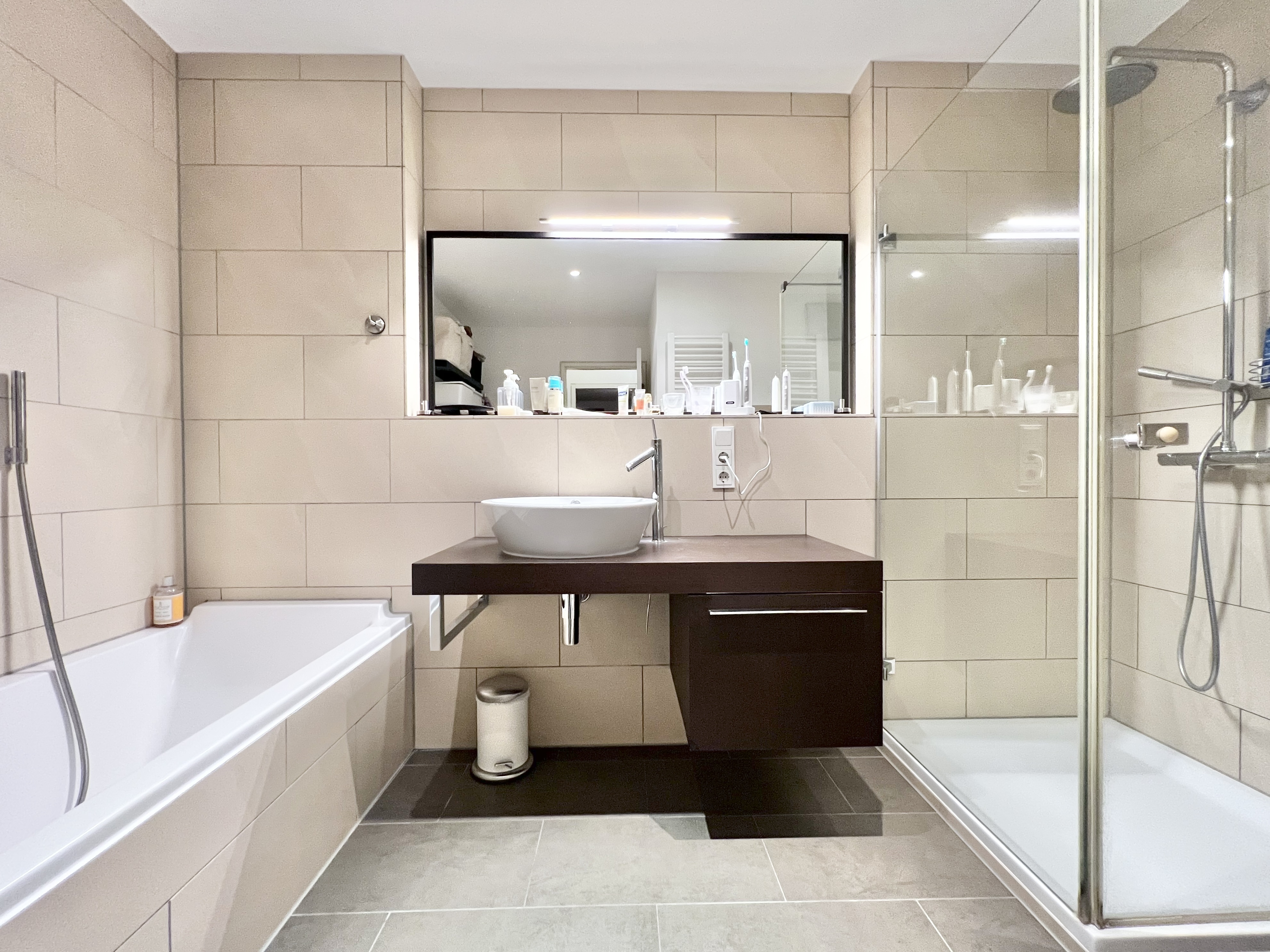 FRANKFURTER HAFEN ⚓ Luxuriöse 3-Zimmer-Wohnung mit grandiosem Ausblick auf den Main!