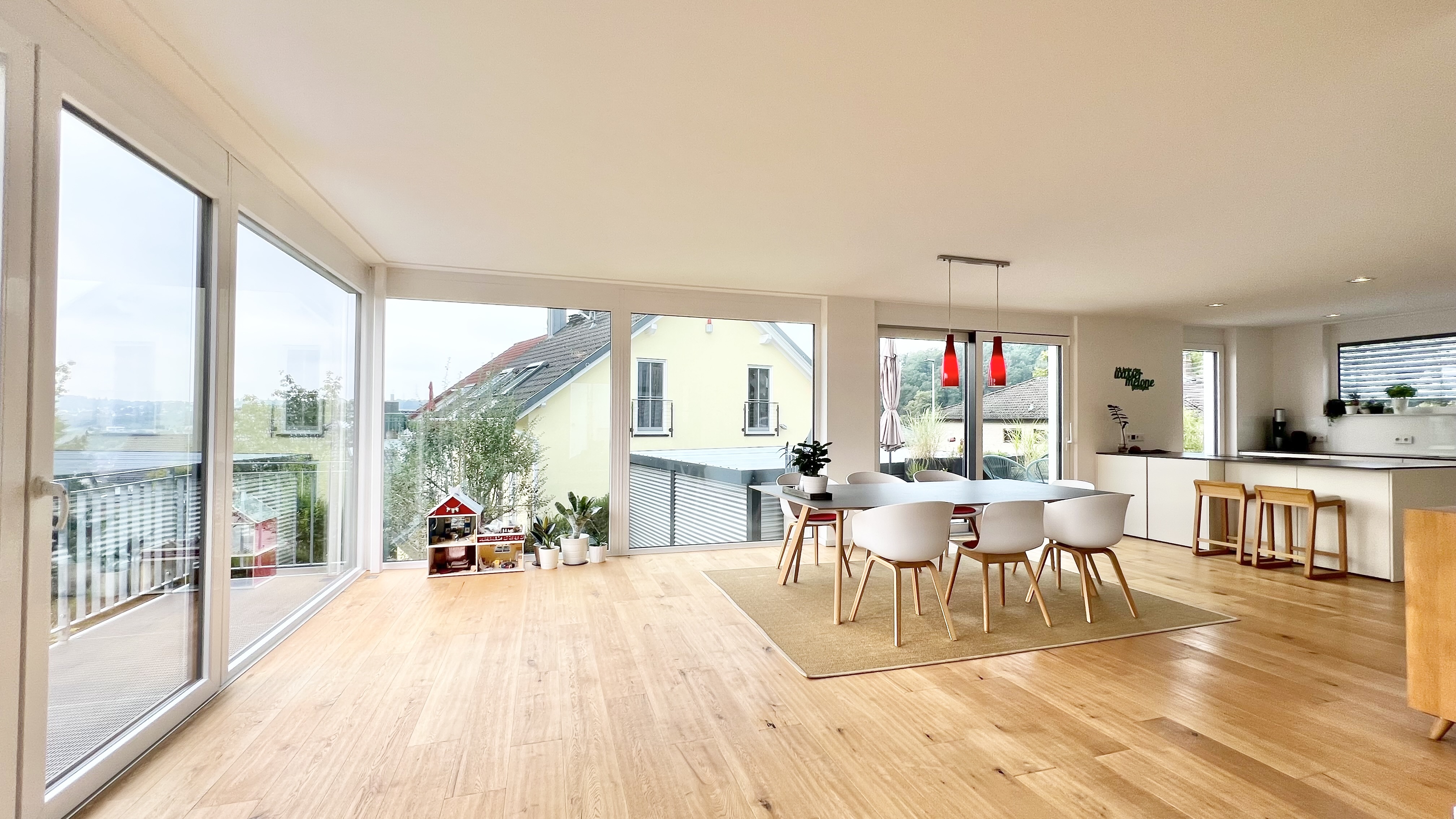 POOL MIT TALBLICK - Luxuriöses Einfamilienhaus mit exklusiver Ausstattung in Eppstein!