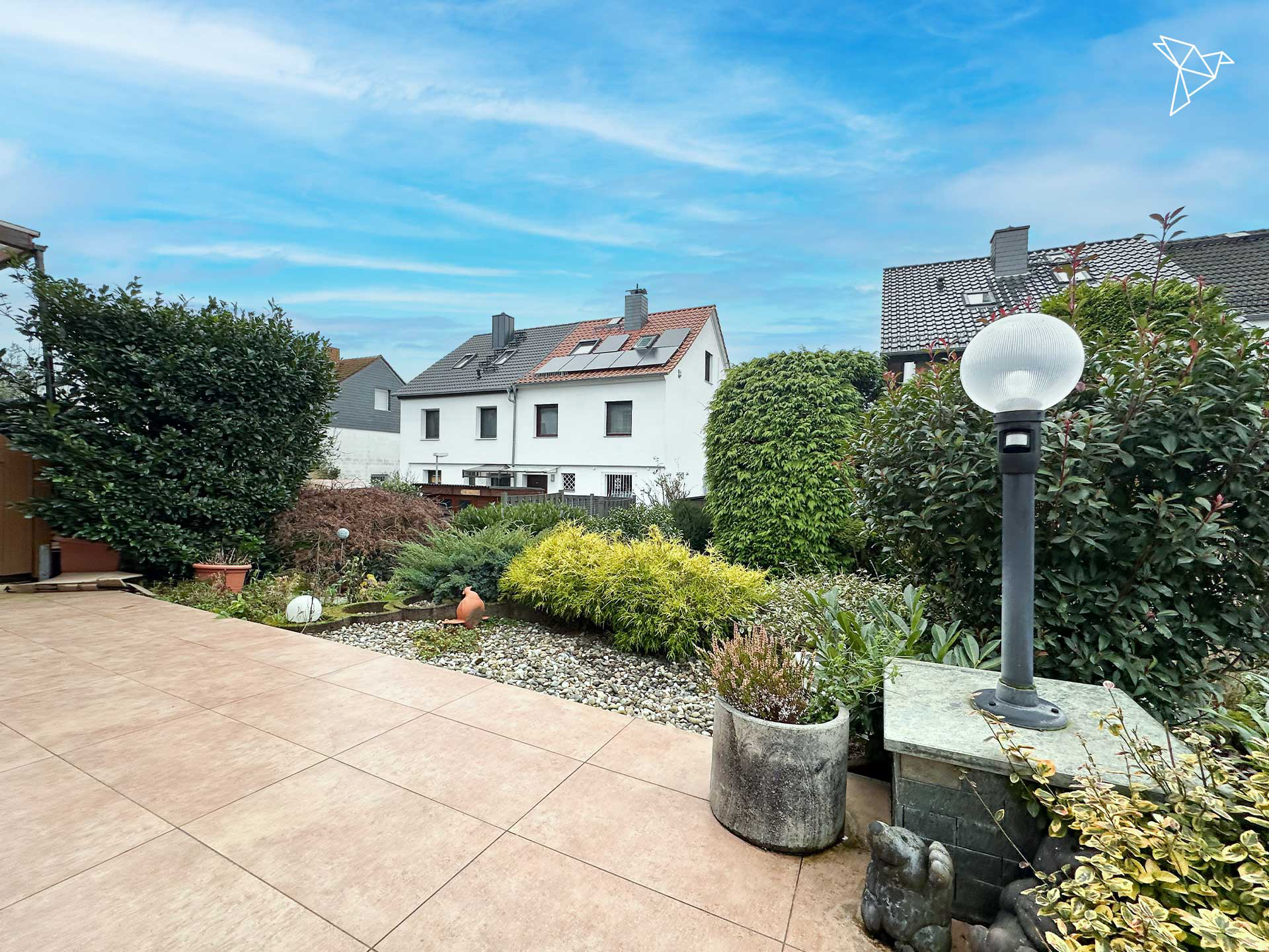 FAMILIENTRAUM MIT GARTEN 🌳 Großzügiges Reiheneckhaus mit zwei Terrassen in Eschborn!