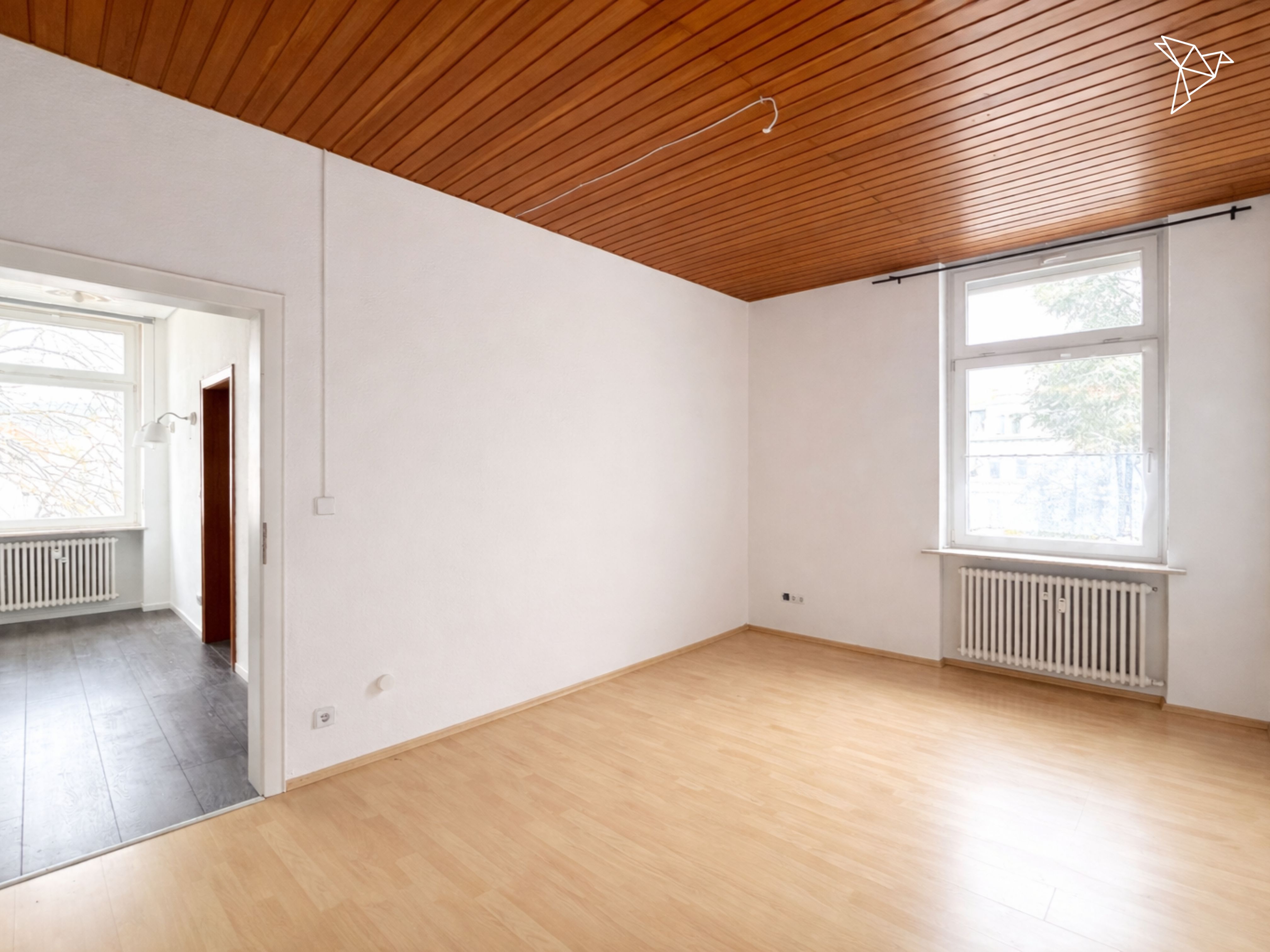 EIN ZUHAUSE MIT GESCHICHTE 🏛️ Modernisierte 4-Zimmer-Wohnung in zentraler Lage von Friedrichsdorf!