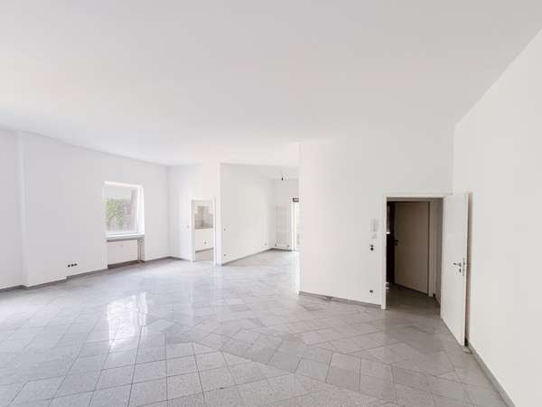 Zentrale 3-Zimmer-Wohnung mit Terrasse und Stellplatz in Essen-Süd