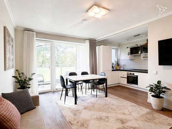 PERFEKT FÜR PAARE UND SINGLES ✨🏡 Moderne 3-Zimmer Wohnung mit Balkon in Kronberg!