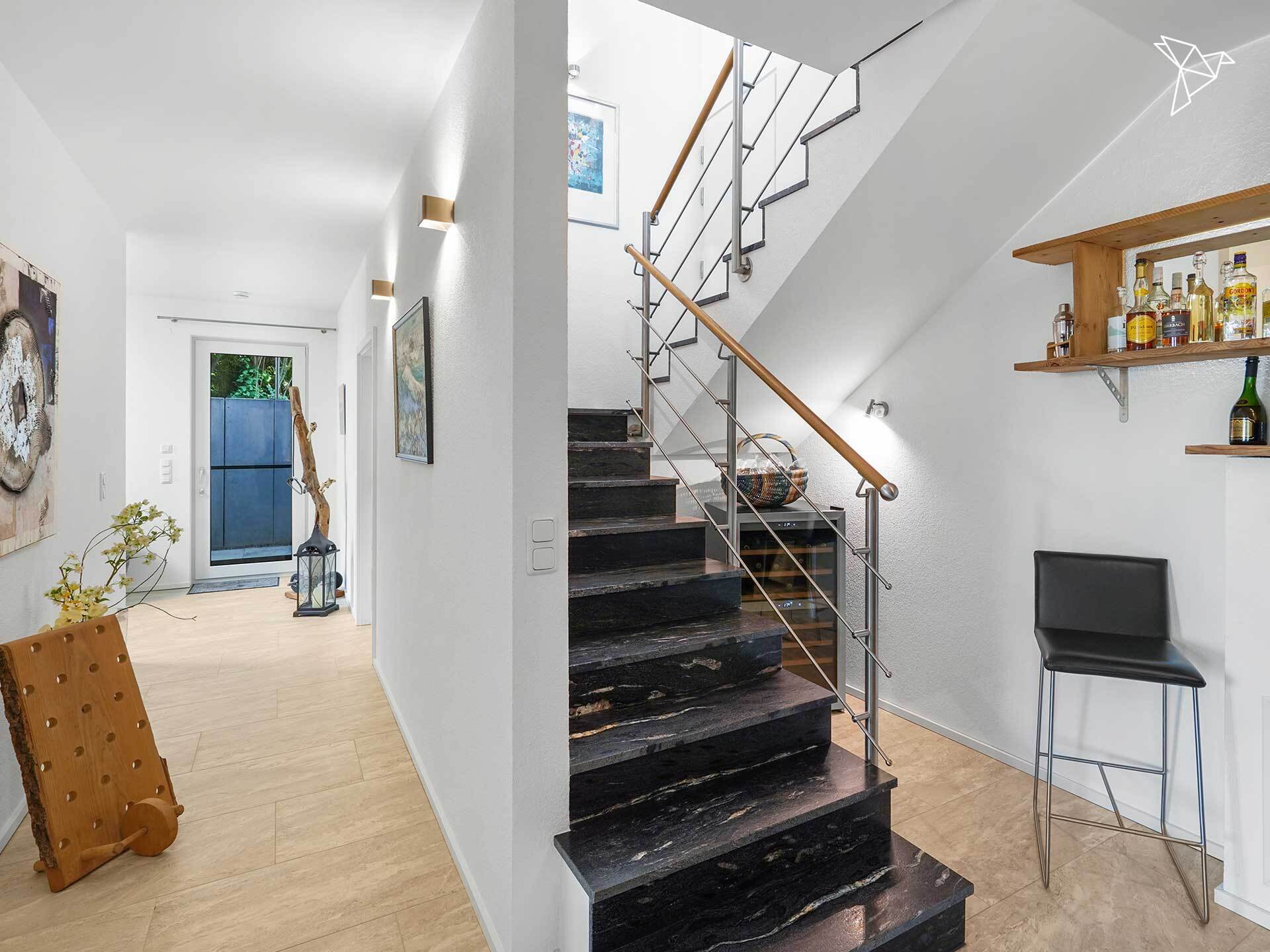 WOHNEN OHNE KOMPROMISSE 🌟 Modernes Einfamilienhaus mit Sauna und Garten in Hattersheim!