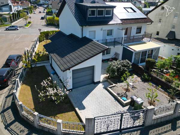MODERNES WOHNGEFÜHL PUR ✨ Möbliert, elegant & mit viel Raum zur Entfaltung in Wiesenbach!