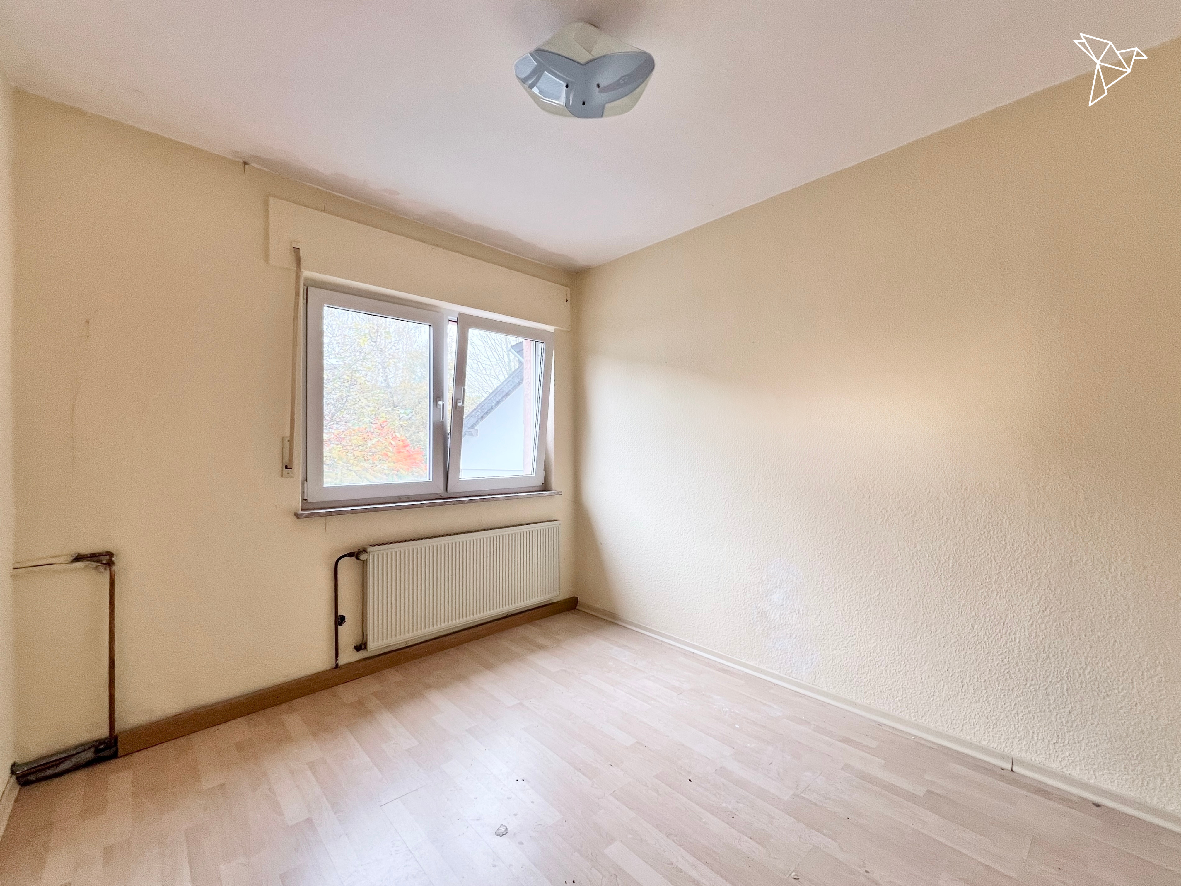 WOHNEN & ARBEITEN 🔑 Zweifamilienhaus mit nutzbarer Gewerbefläche in Großmaischeid!