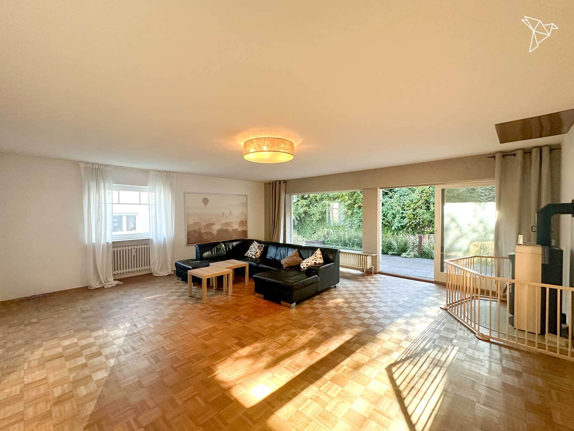 FELDRANDLAGE 🤩 Modernes Zweifamilienhaus mit Garten in Neuberg!