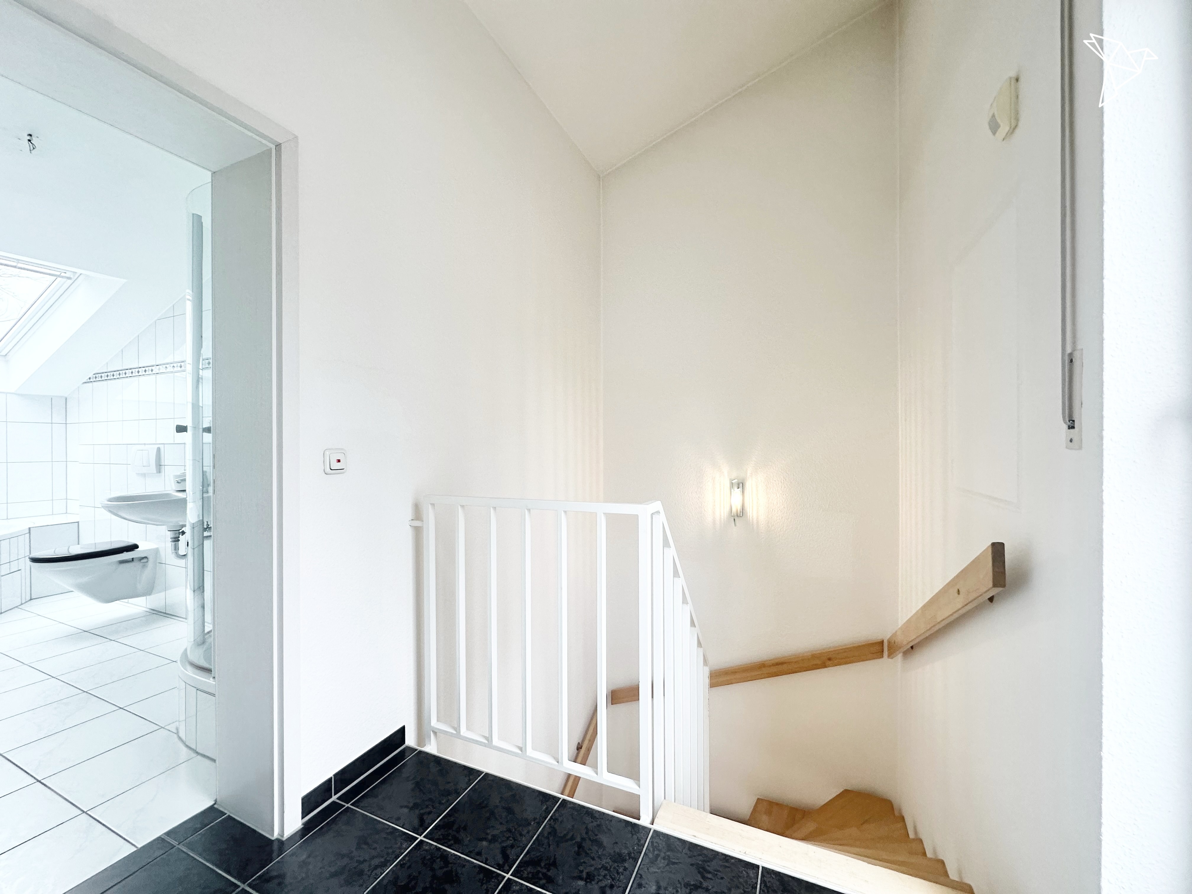 MAISONETTE MIT DACHTERRASSE 🤩 Moderne 3-Zimmer-Wohnung in Mainz-Laubenheim!