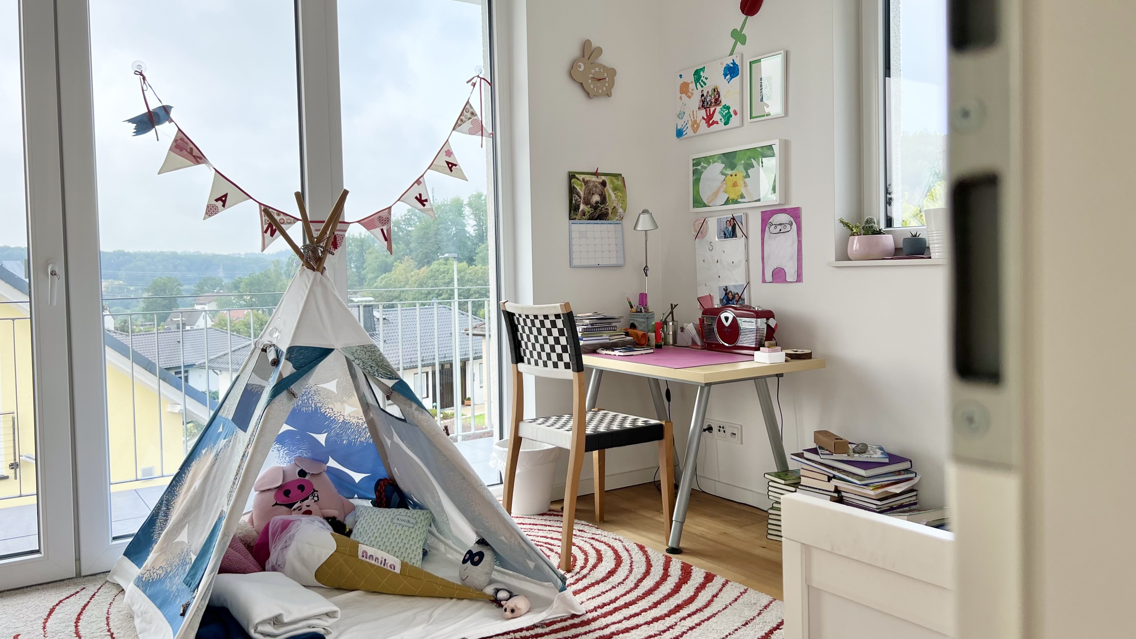 POOL MIT TALBLICK - Luxuriöses Einfamilienhaus mit exklusiver Ausstattung in Eppstein!