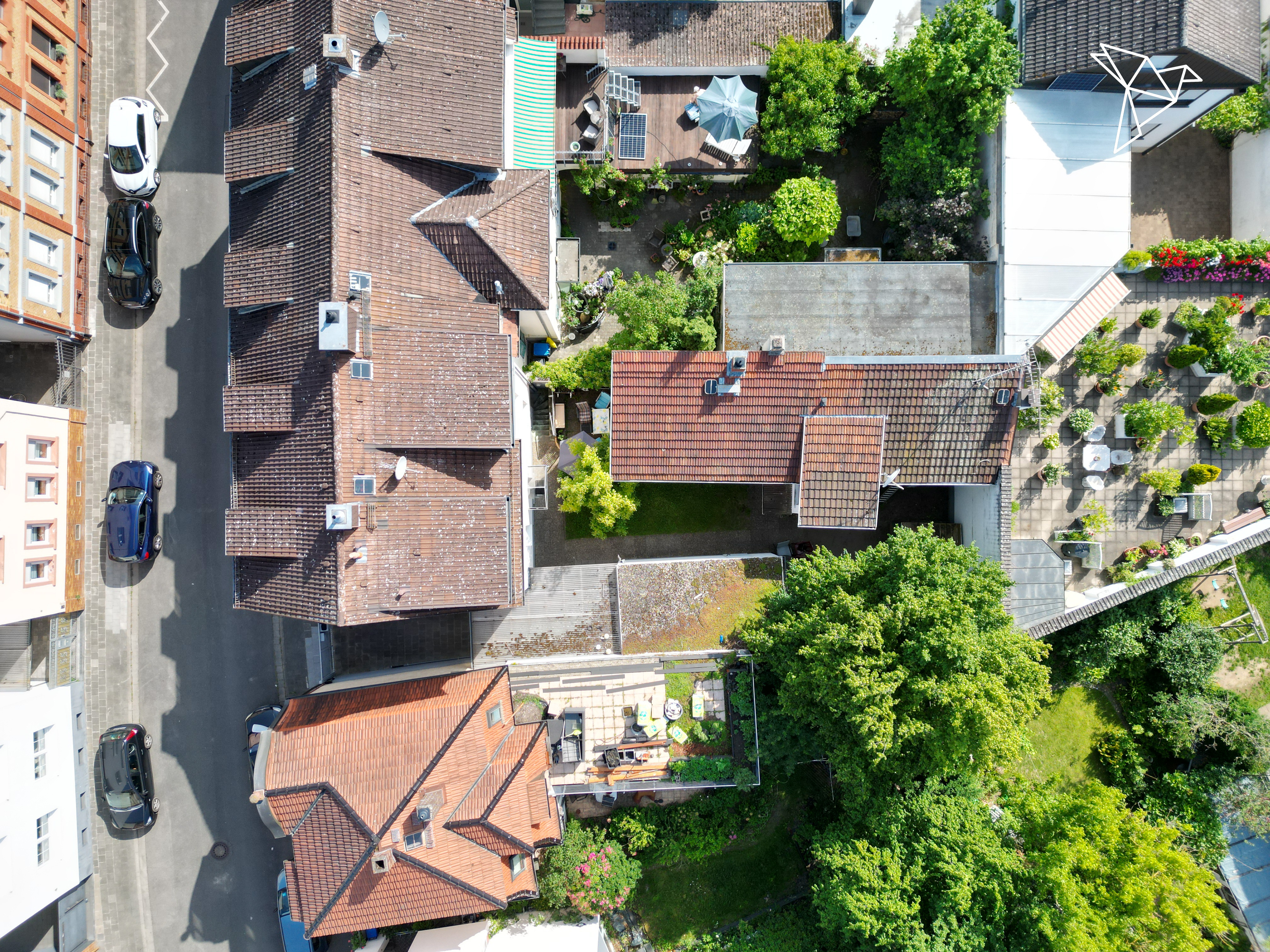 STARKE KAPITALANLAGE 🏠 2 Mehrfamilienhäuser mit insgesamt 5 Wohneinheiten in Dreieich!