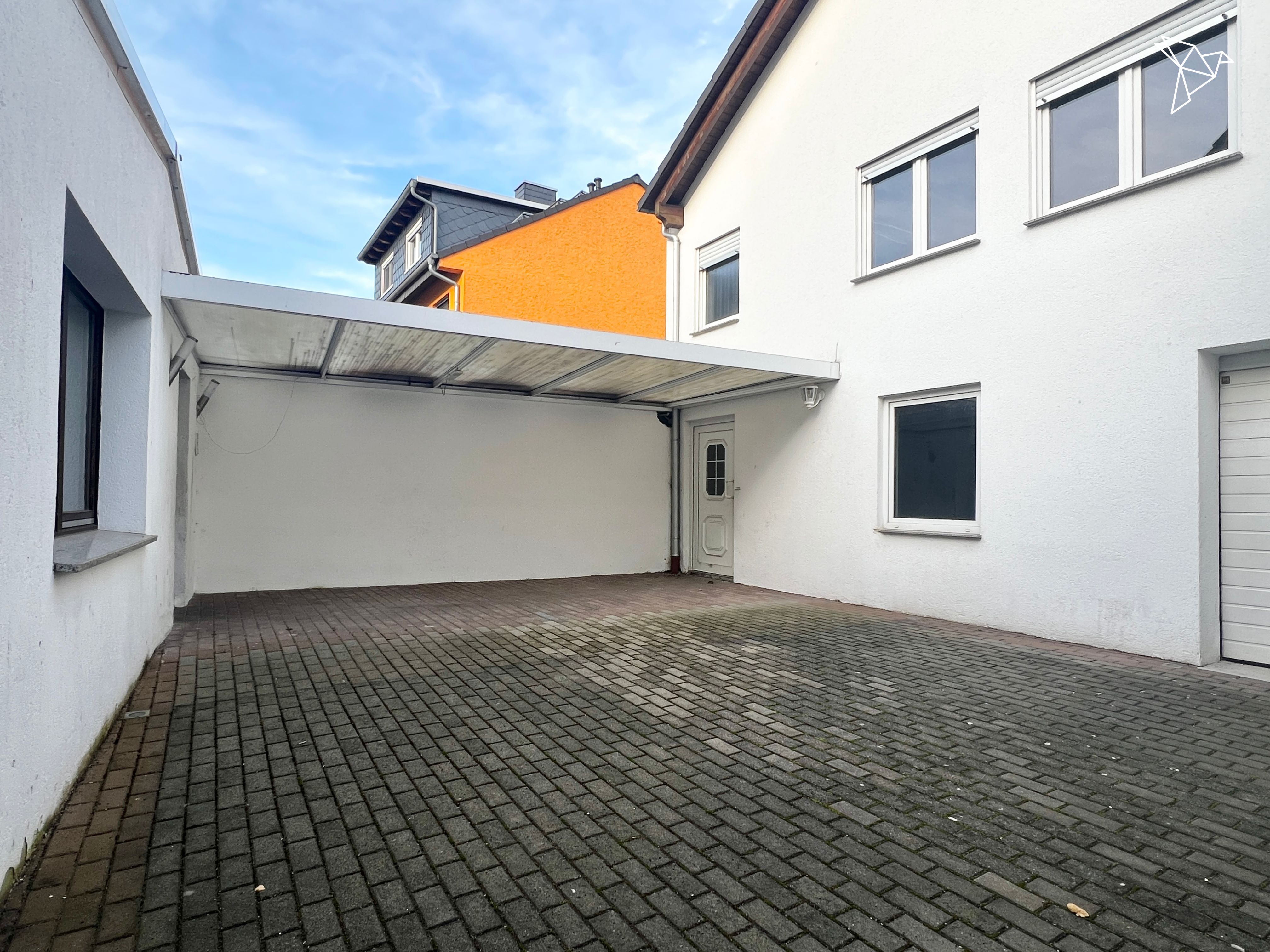 ZWEI WOHNEINHEITEN, EIN ZUHAUSE 🌟 Vielseitiges Zweifamilienhaus mit großem Hof in Rodgau!