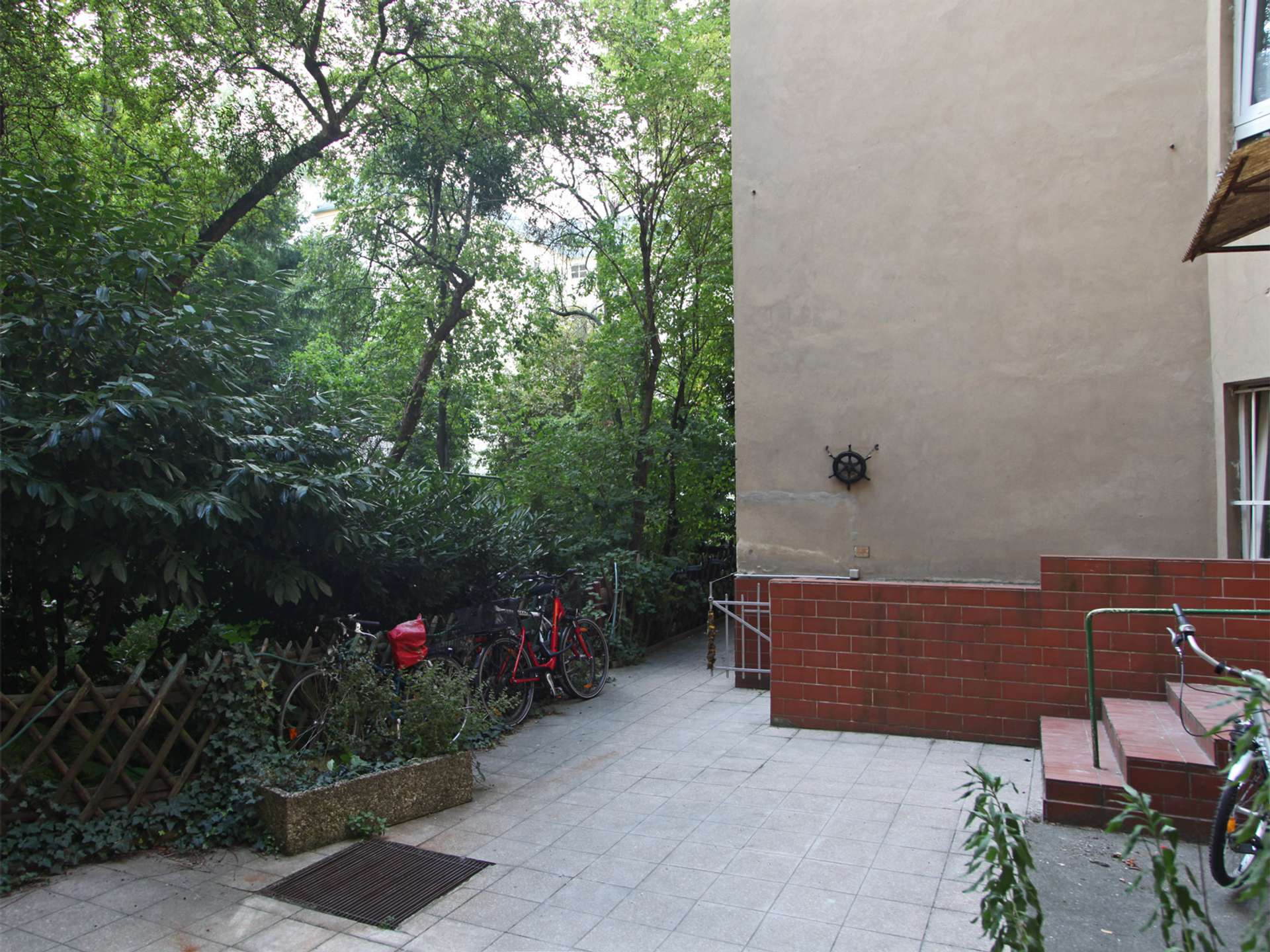 Innenhof | Johannisberger Straße