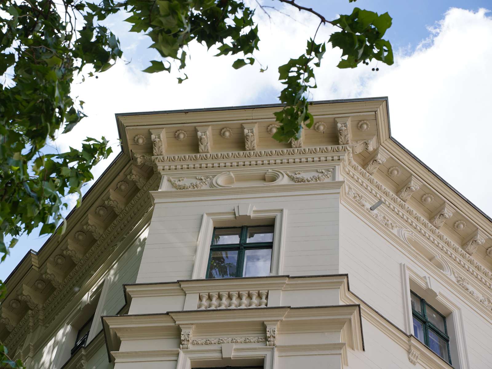 Dachdetail | Großbeerenstraße