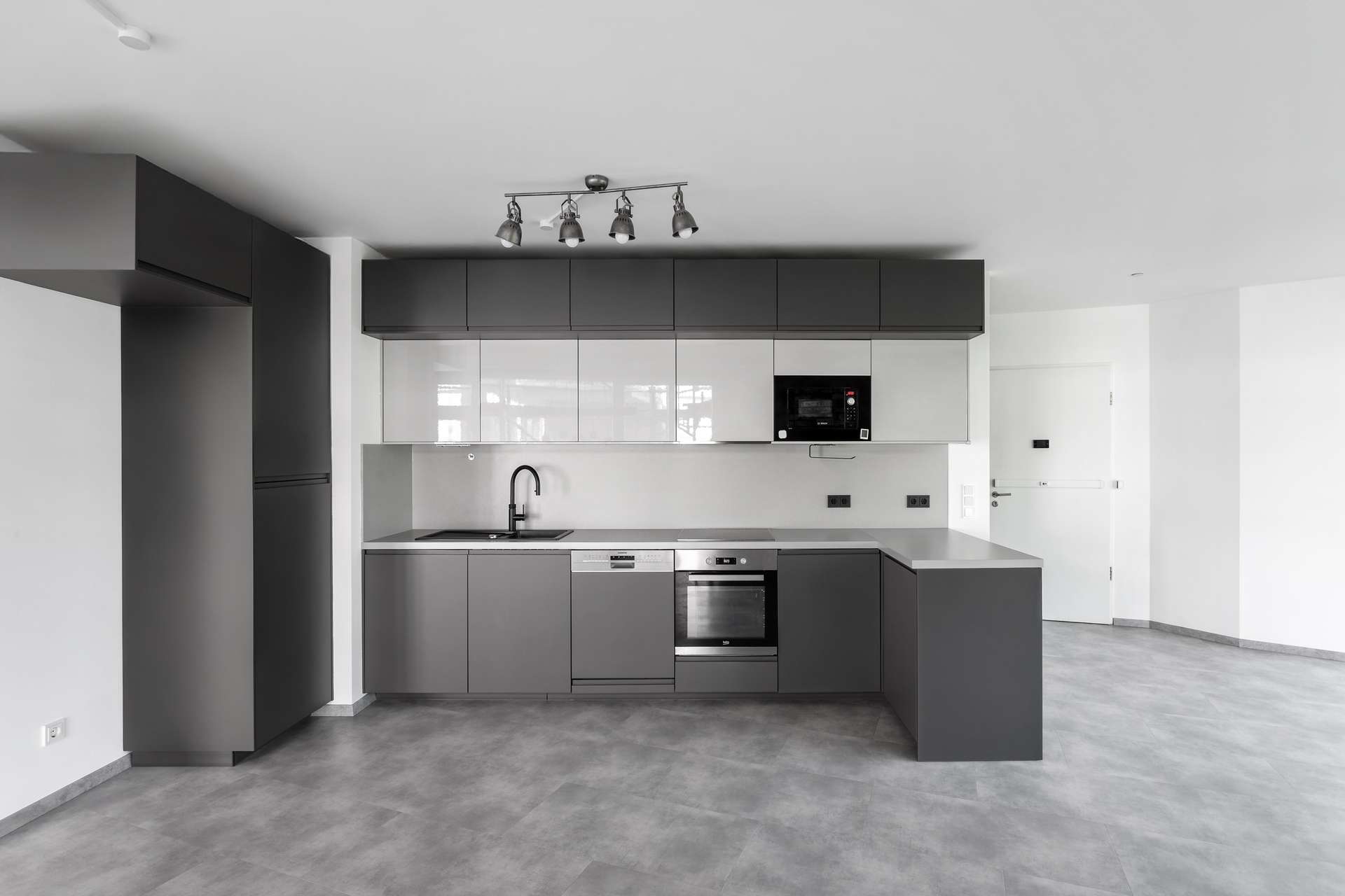 modern fitted kitchen | Pommersche Straße