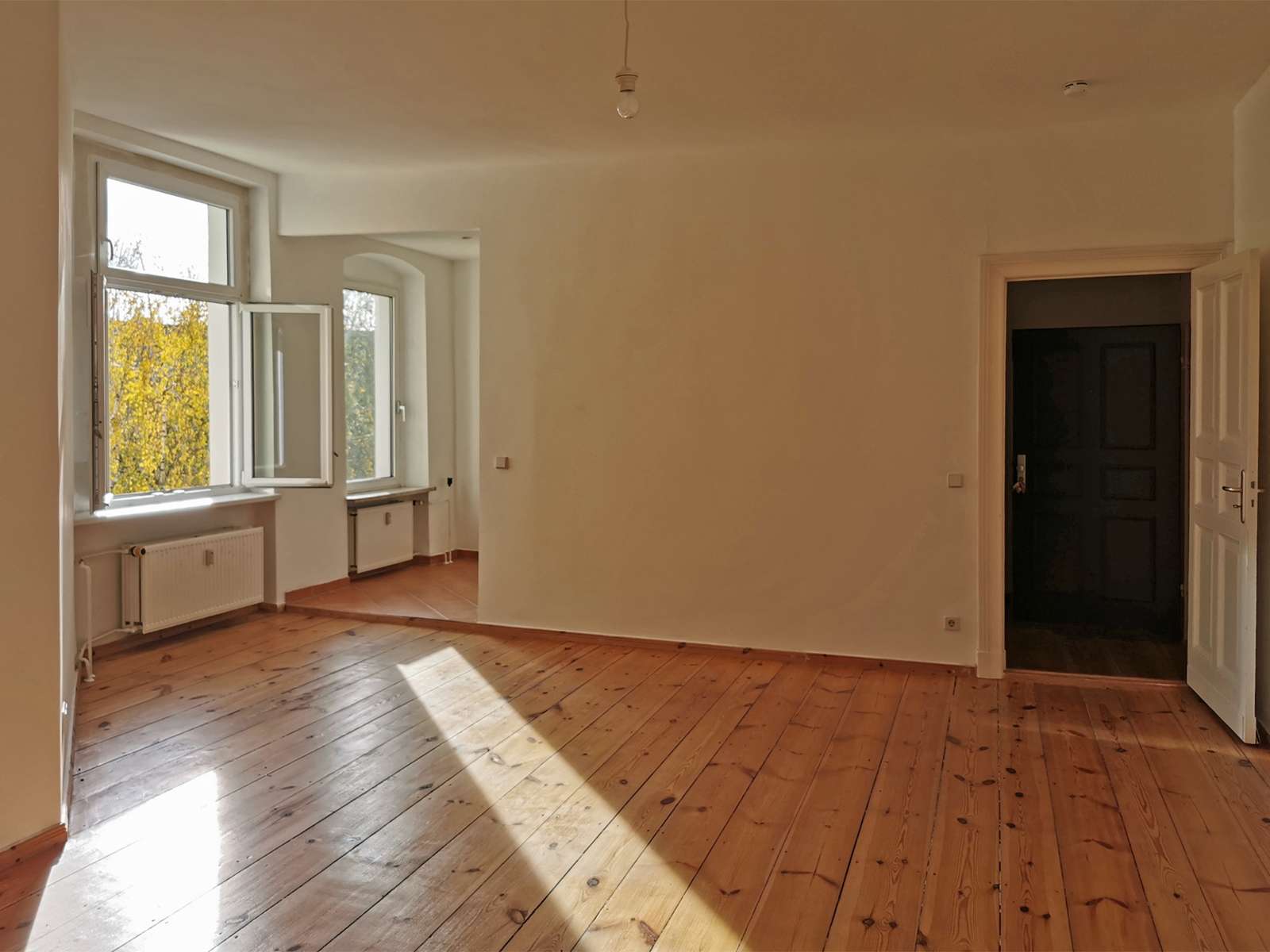 Zimmer und Küche | Reuterstraße